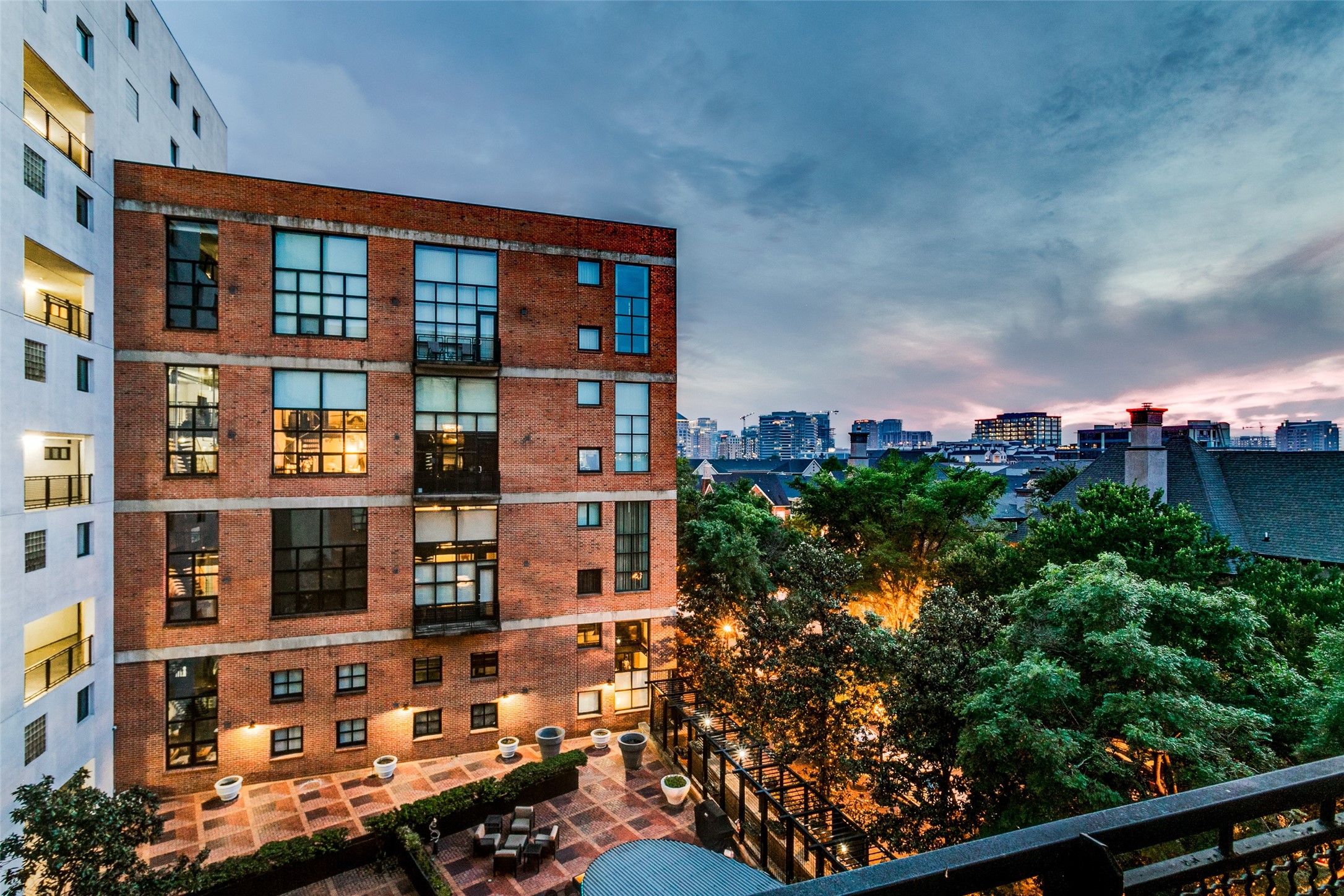 3110 Thomas Avenue Dallas TX 75204