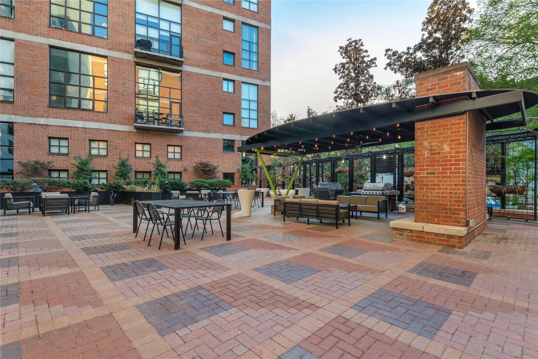 3110 Thomas Avenue Dallas TX 75204