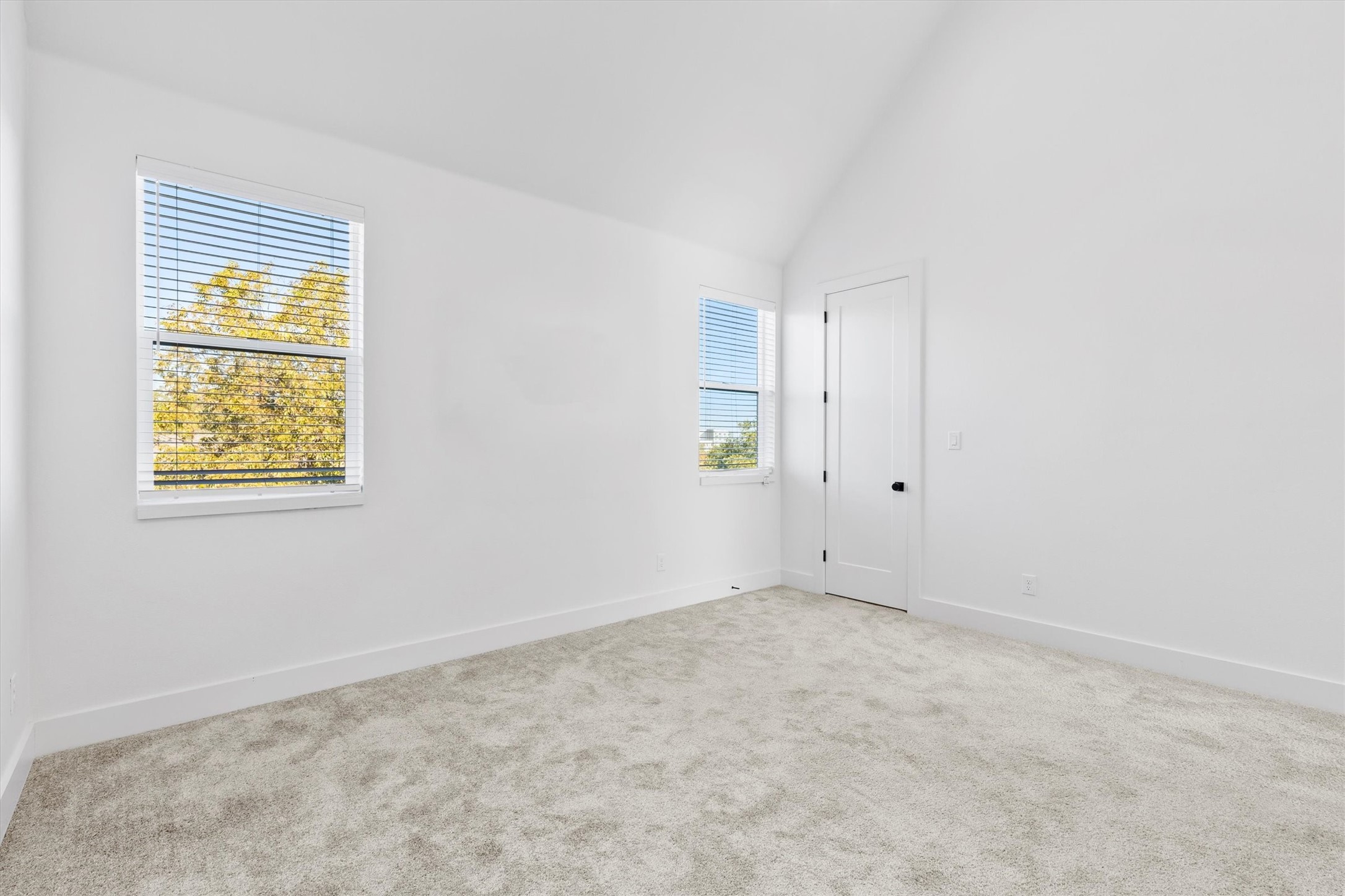 1147 N Madison Avenue Dallas TX 75208