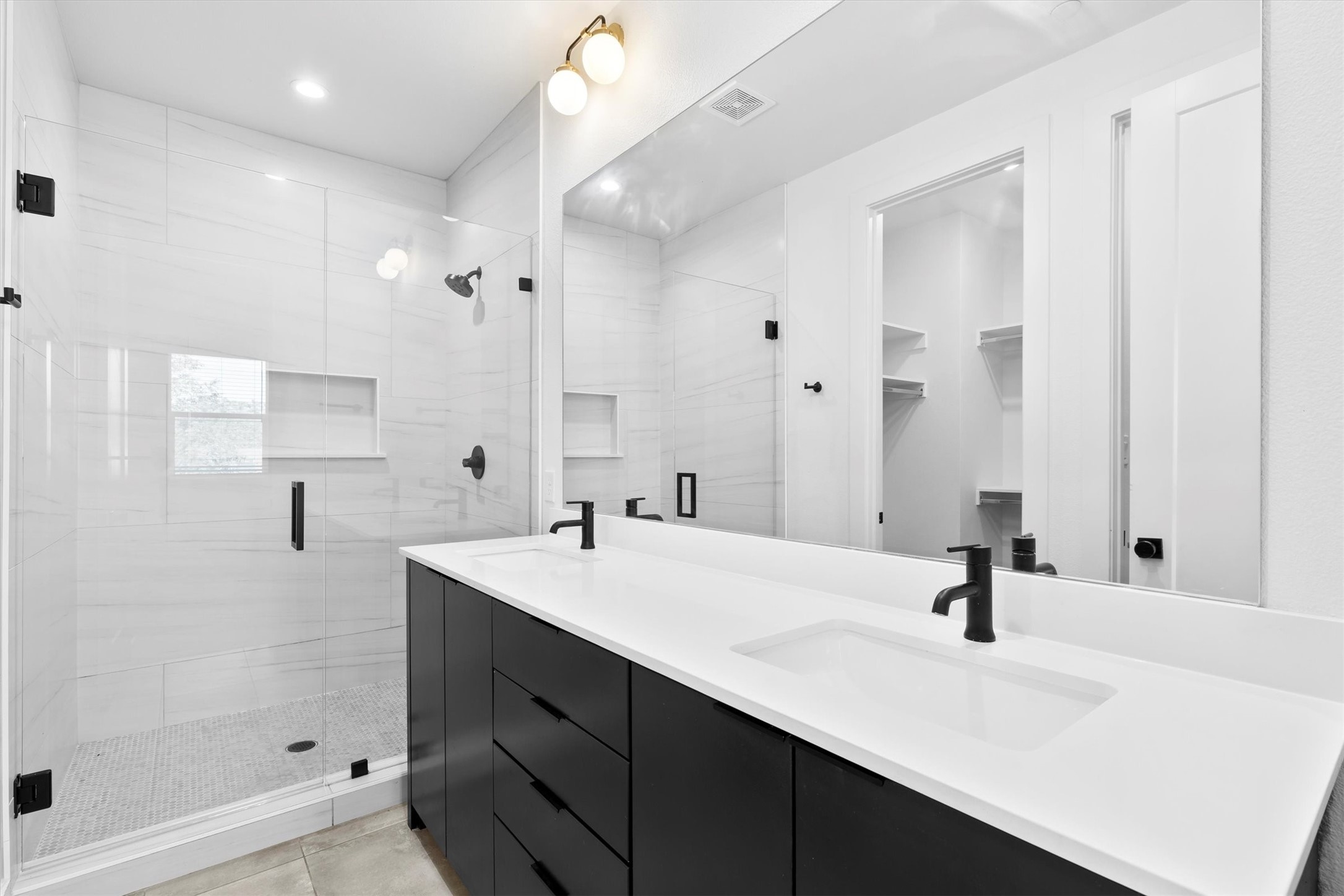 1147 N Madison Avenue Dallas TX 75208