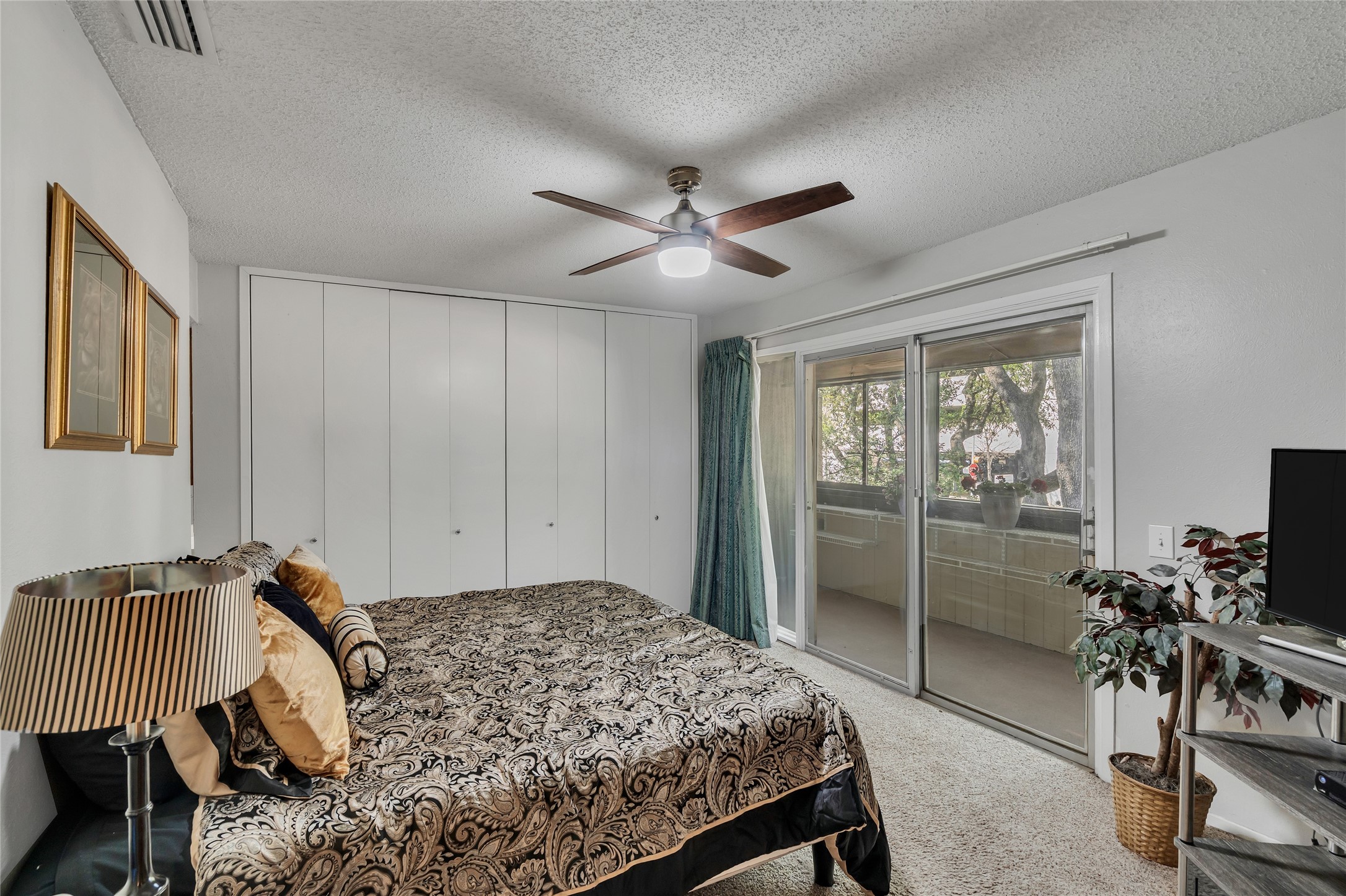 1208 Lane Street Irving TX 75061