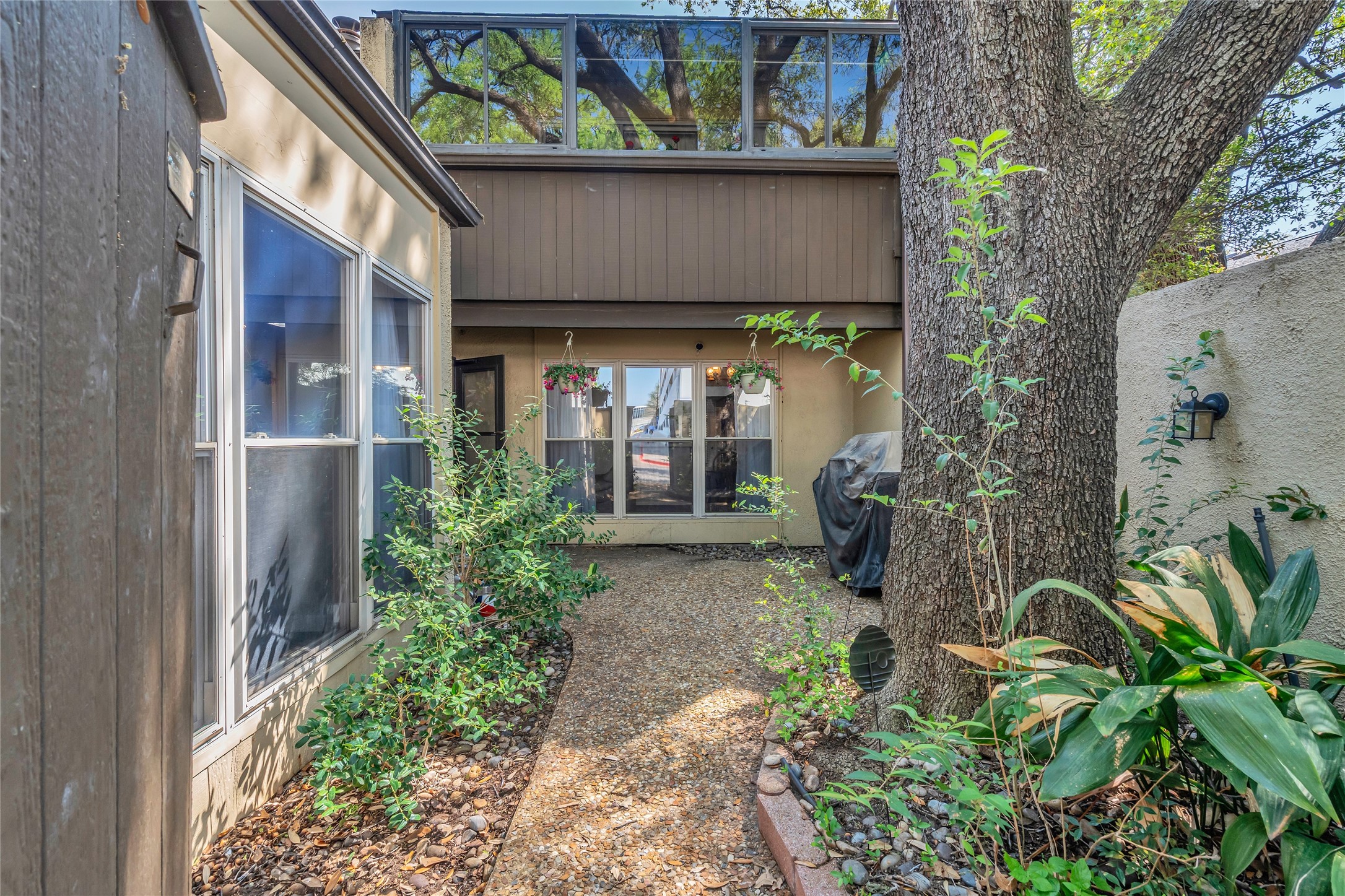 1208 Lane Street Irving TX 75061