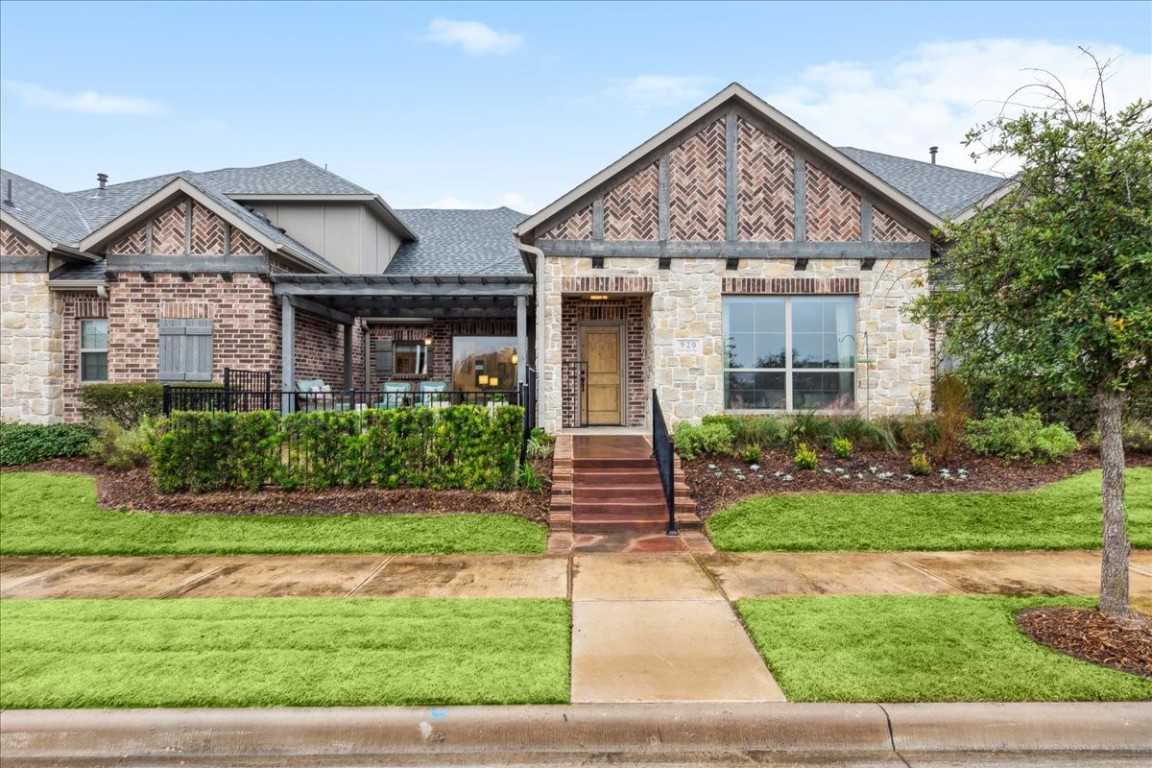 920 Hatton Sumner Place Arlington TX 76005