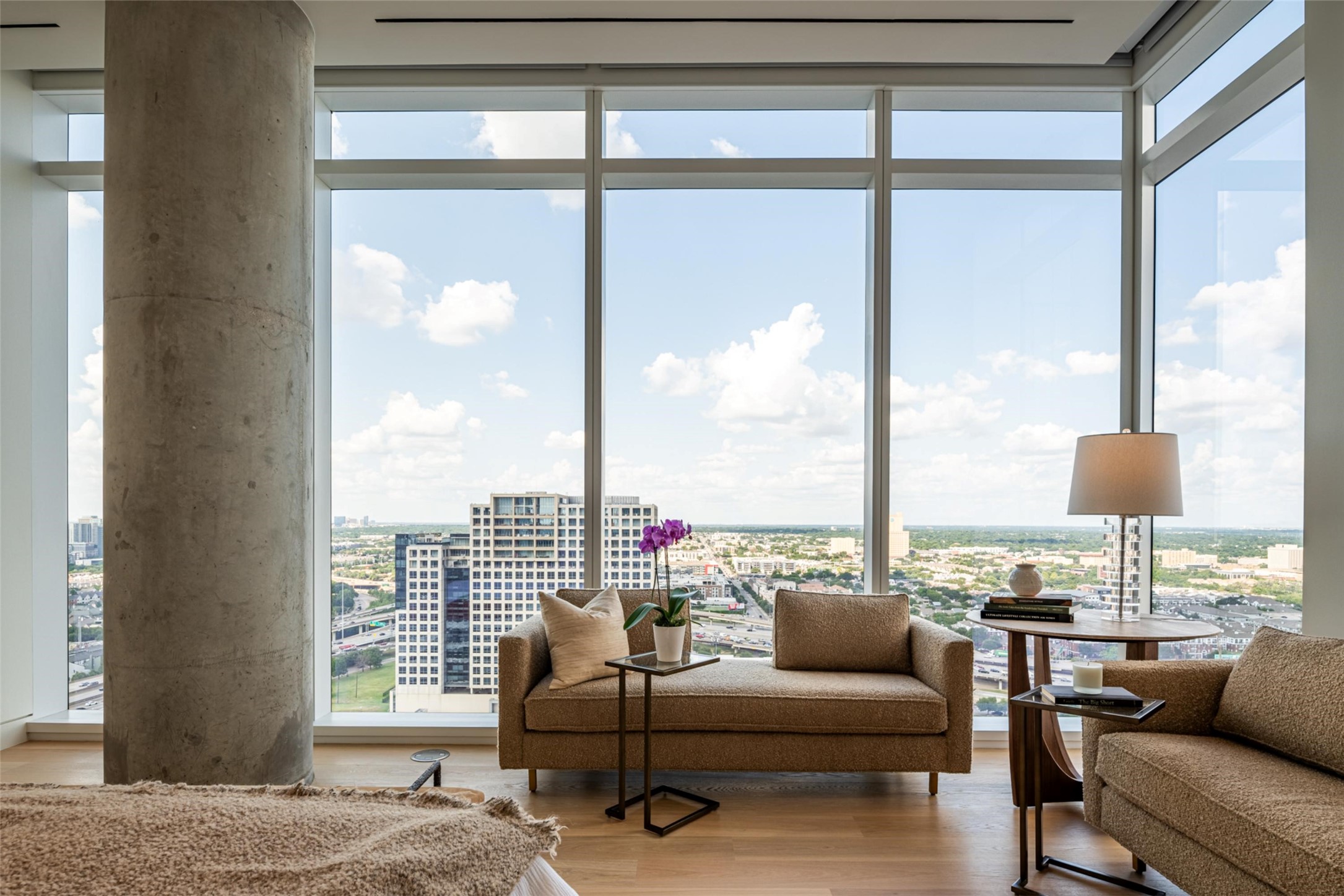 1747 Leonard Street Dallas TX 75201