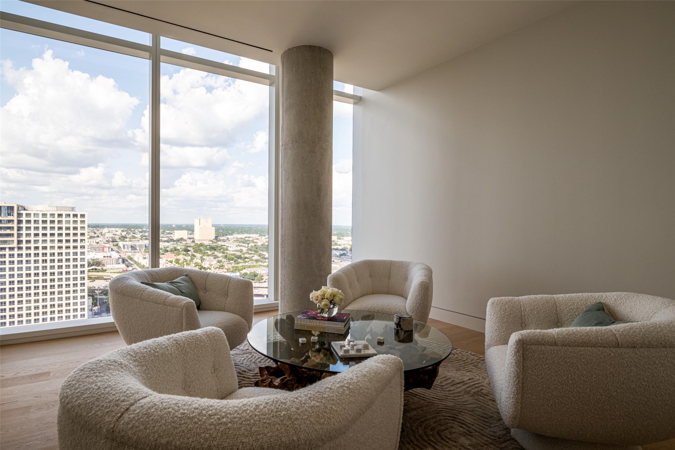 1747 Leonard Street Dallas TX 75201