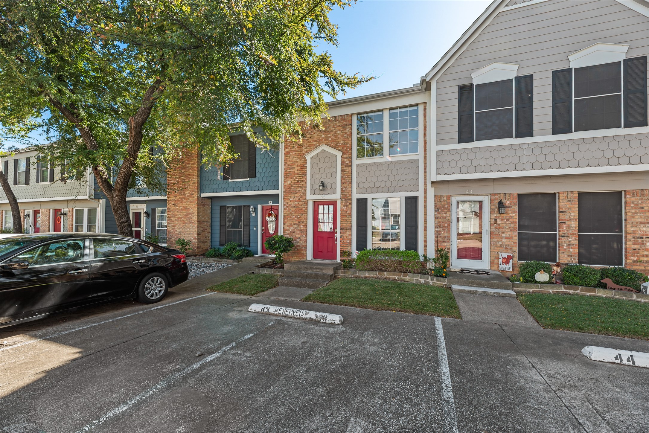 43 Abbey Road Euless TX 76039