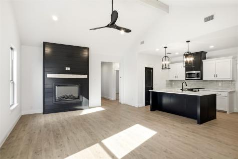 218 Legacy Boulevard Weatherford TX 76085