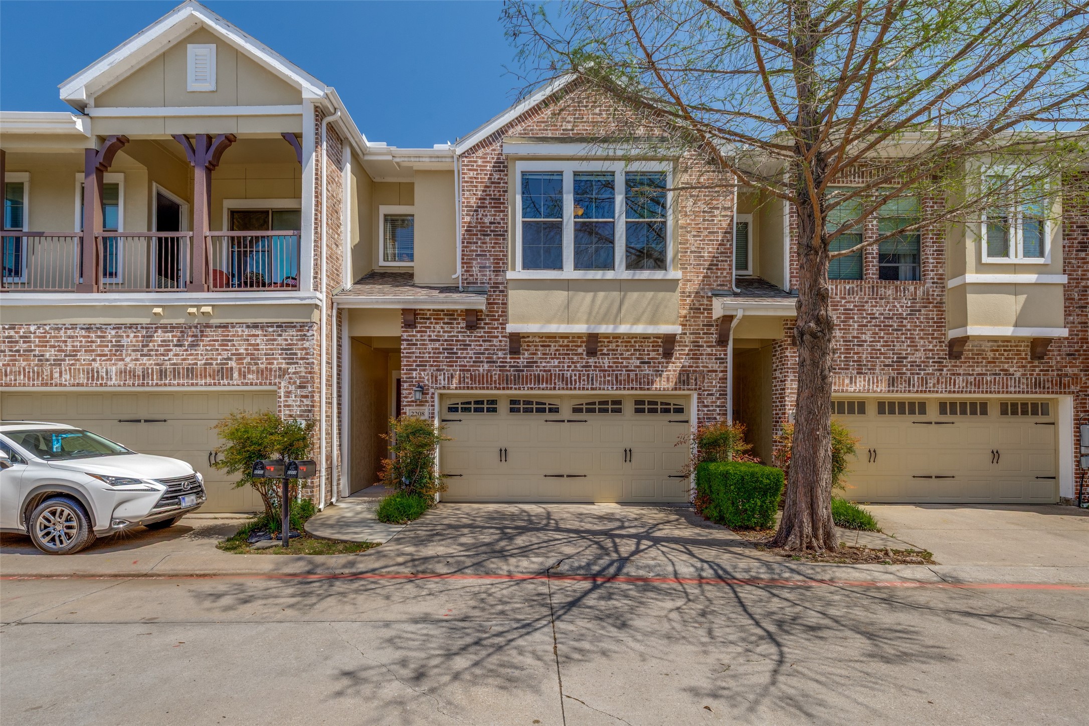 2208 Shady Vista Richardson TX 75080