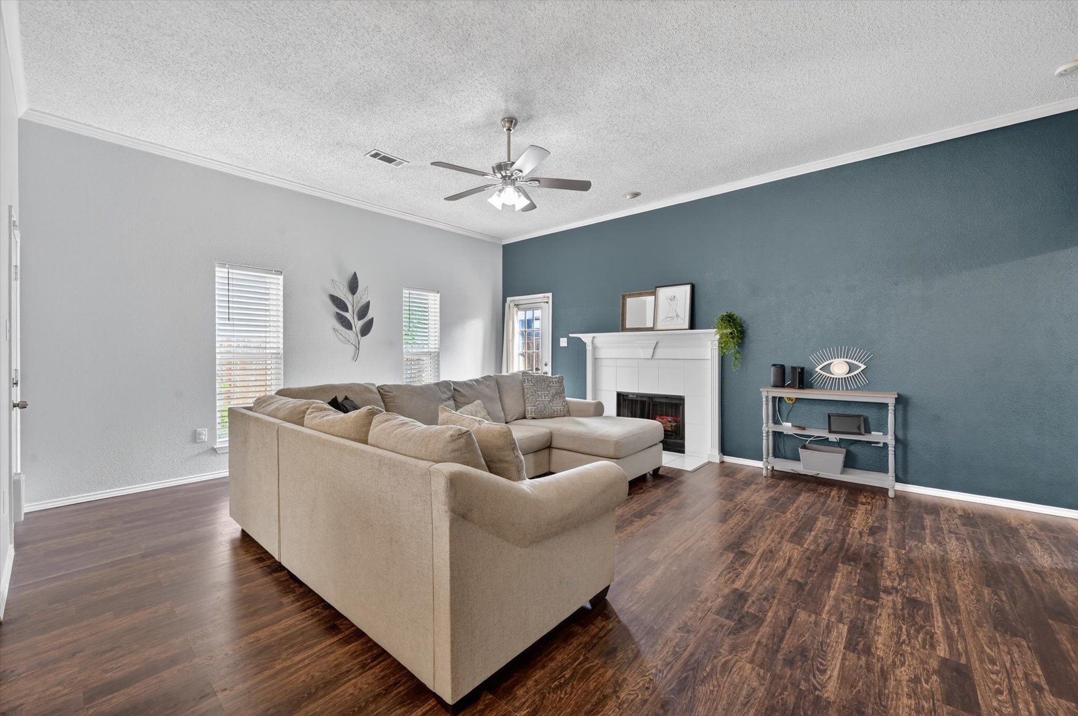 2506 Peargrove Circle Arlington TX 76006