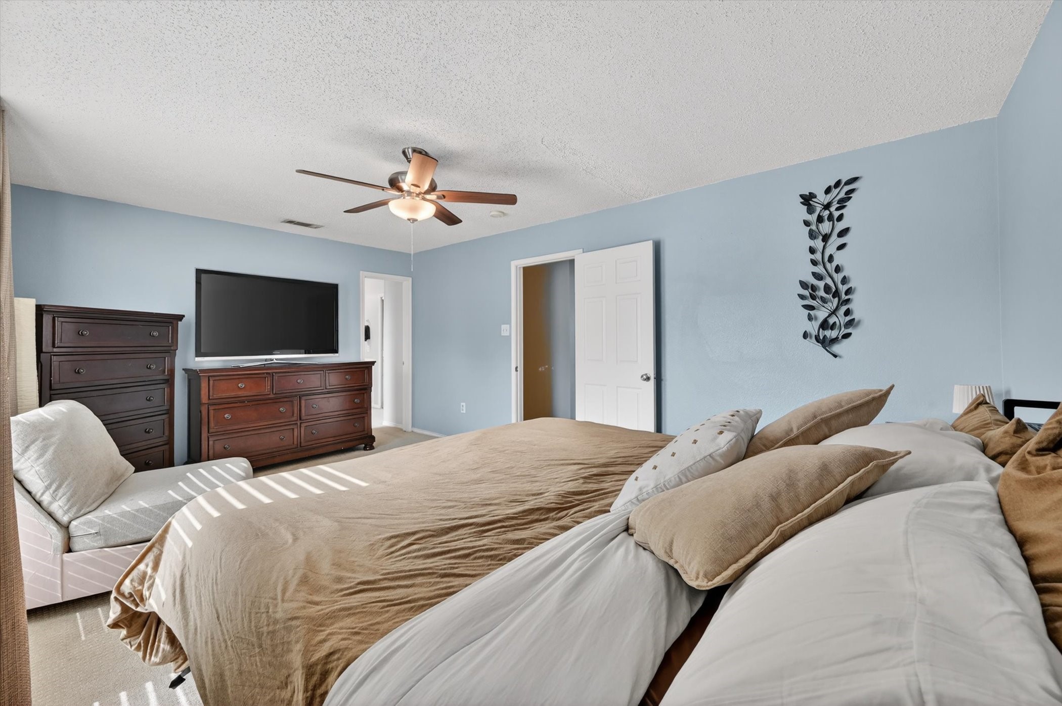 2506 Peargrove Circle Arlington TX 76006