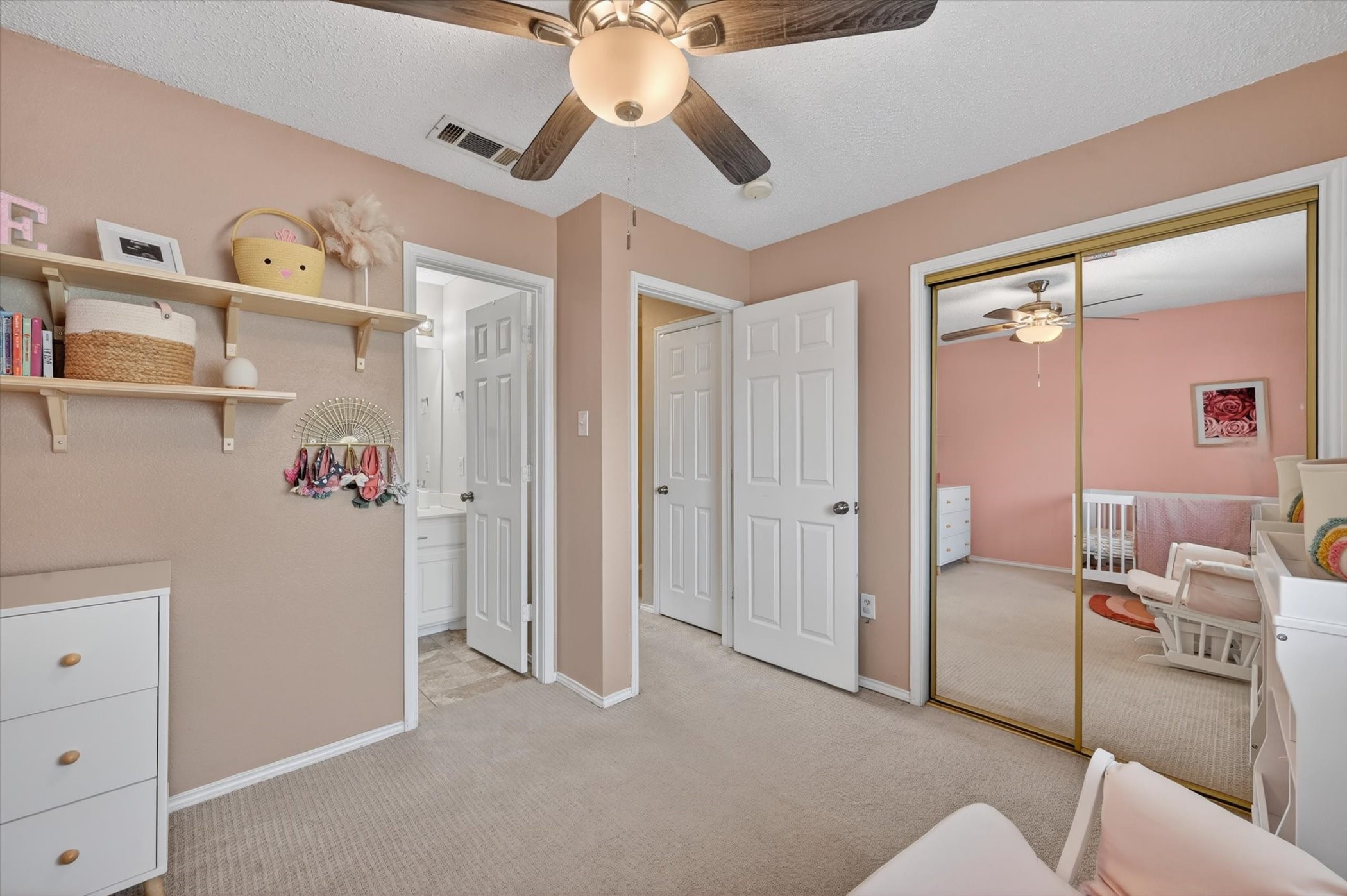2506 Peargrove Circle Arlington TX 76006