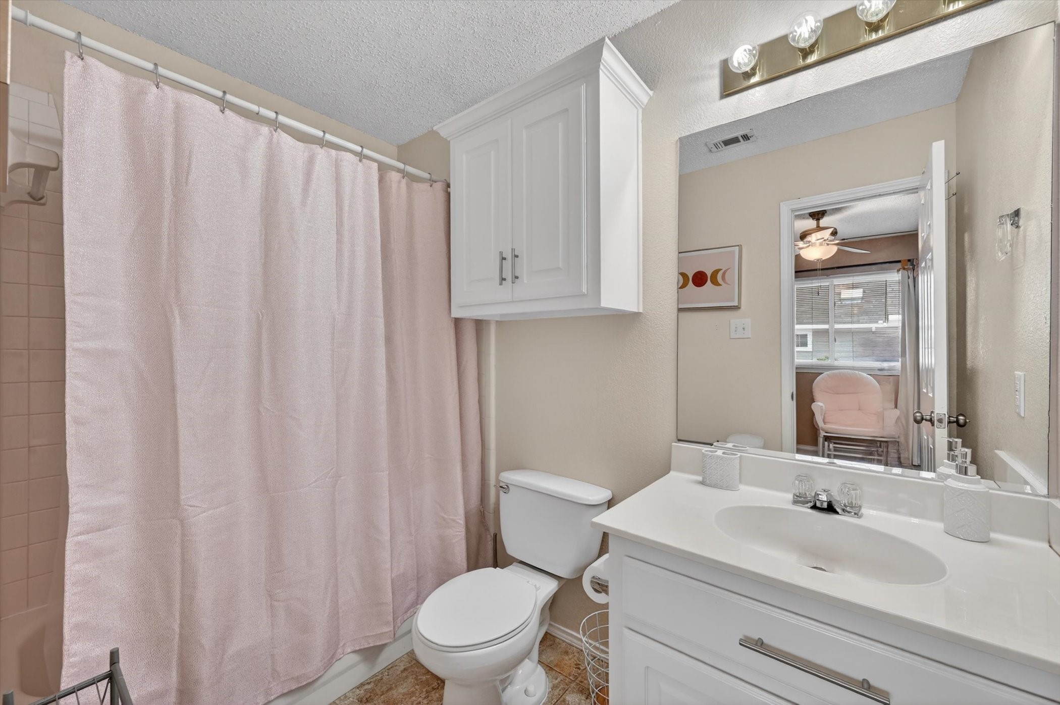 2506 Peargrove Circle Arlington TX 76006
