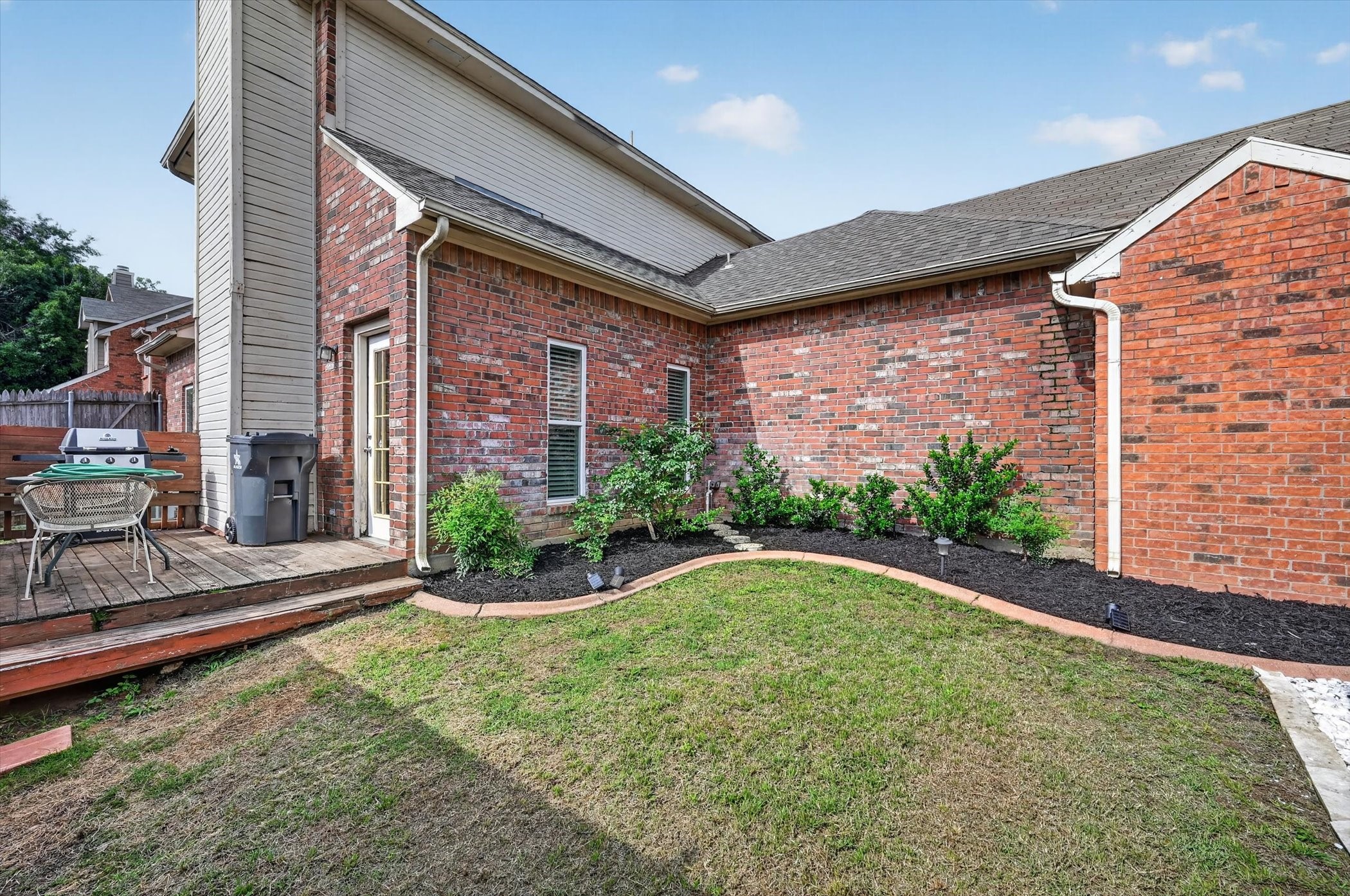 2506 Peargrove Circle Arlington TX 76006