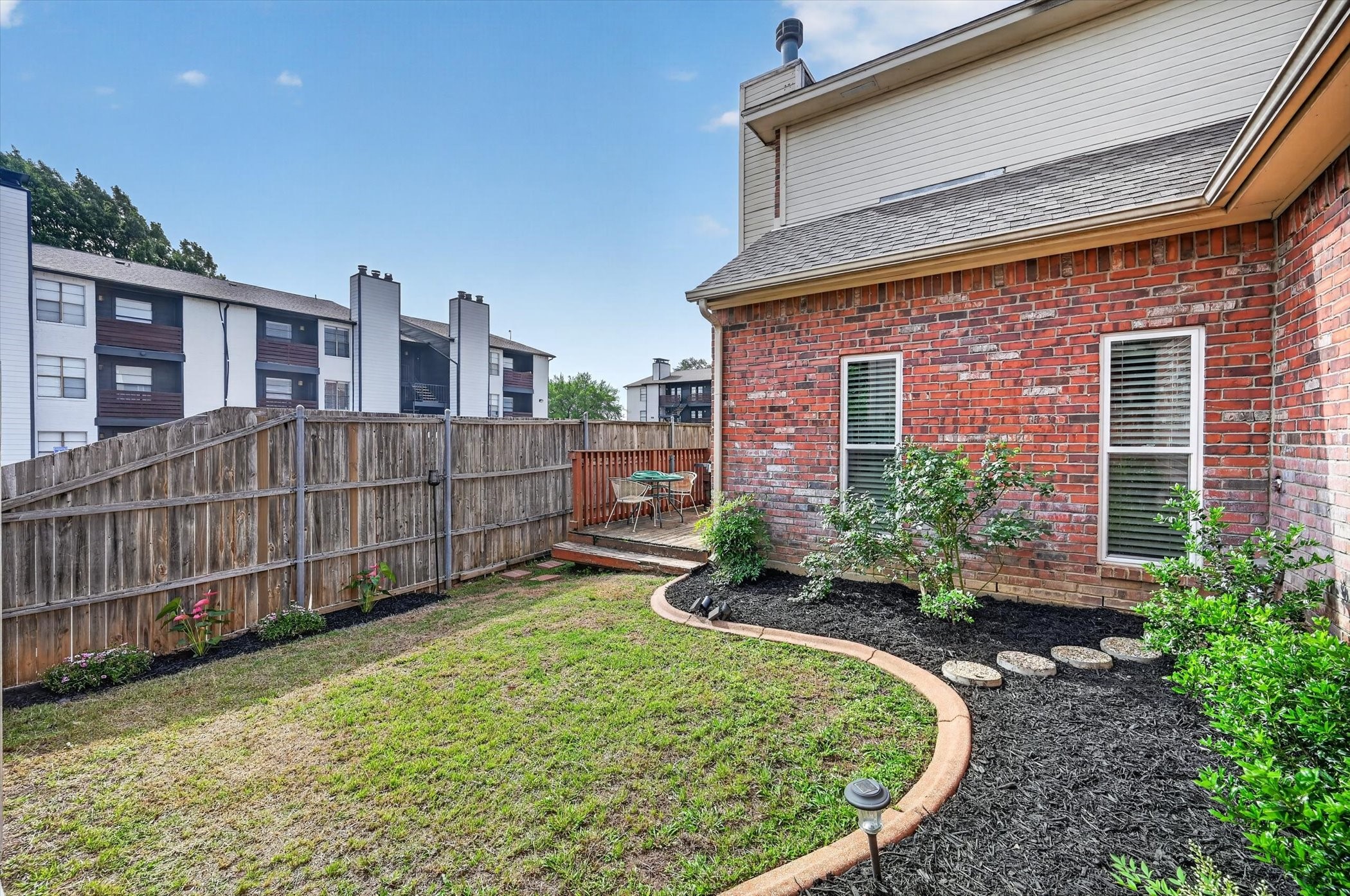 2506 Peargrove Circle Arlington TX 76006