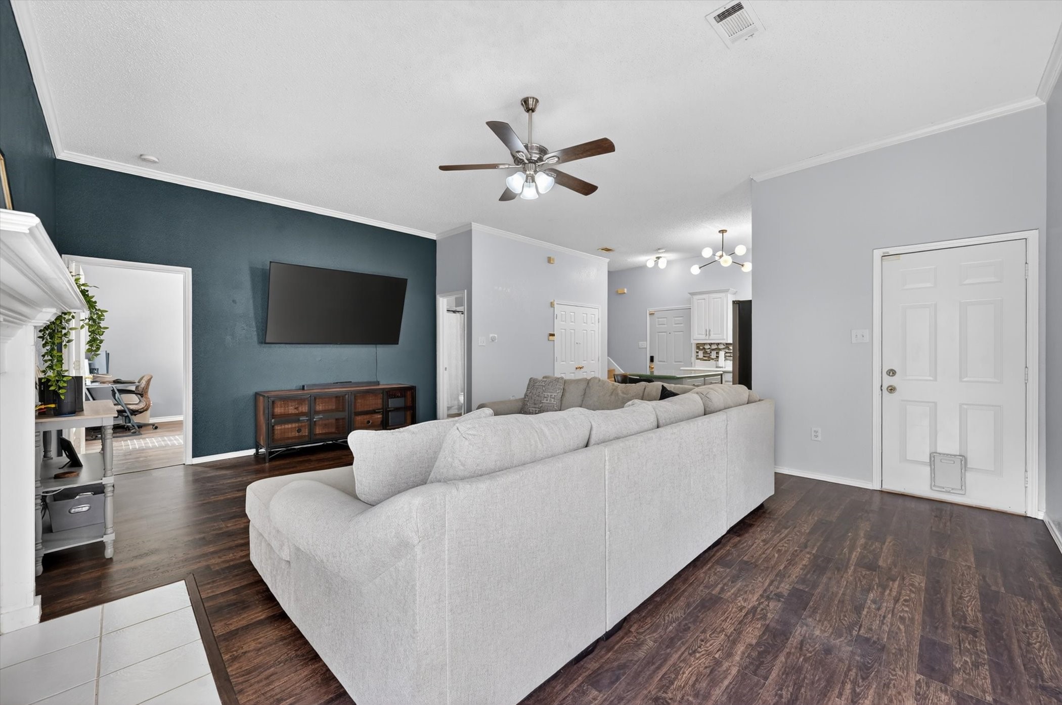 2506 Peargrove Circle Arlington TX 76006