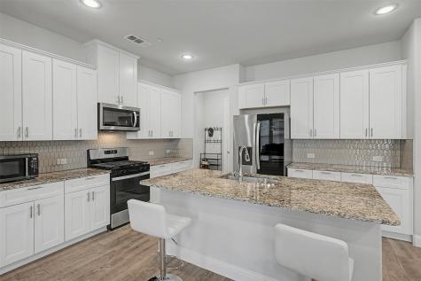 537 Hutchinson Lane Lewisville TX 75077