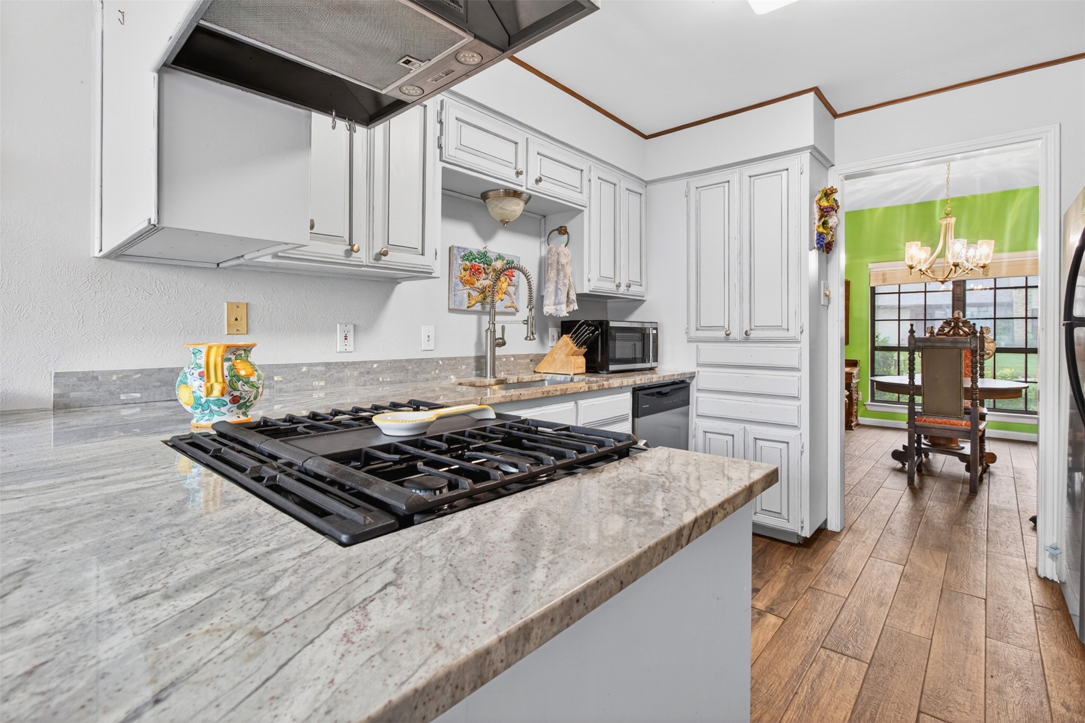 2017 Heatherbrook Drive Grapevine TX 76051