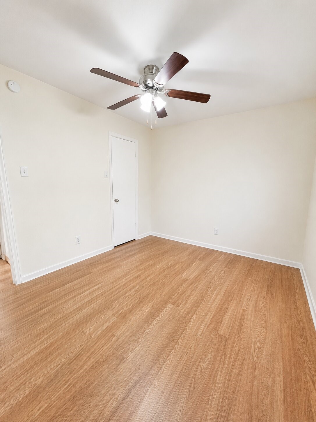 1823 E Grauwyler Road Irving TX 75061