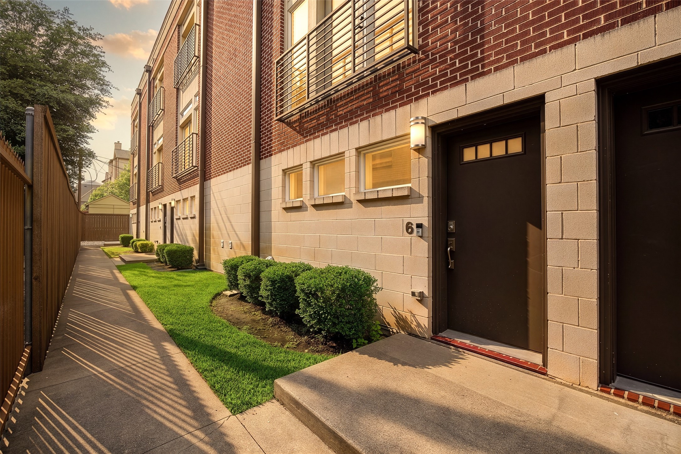 5711 Ross Avenue Dallas TX 75206