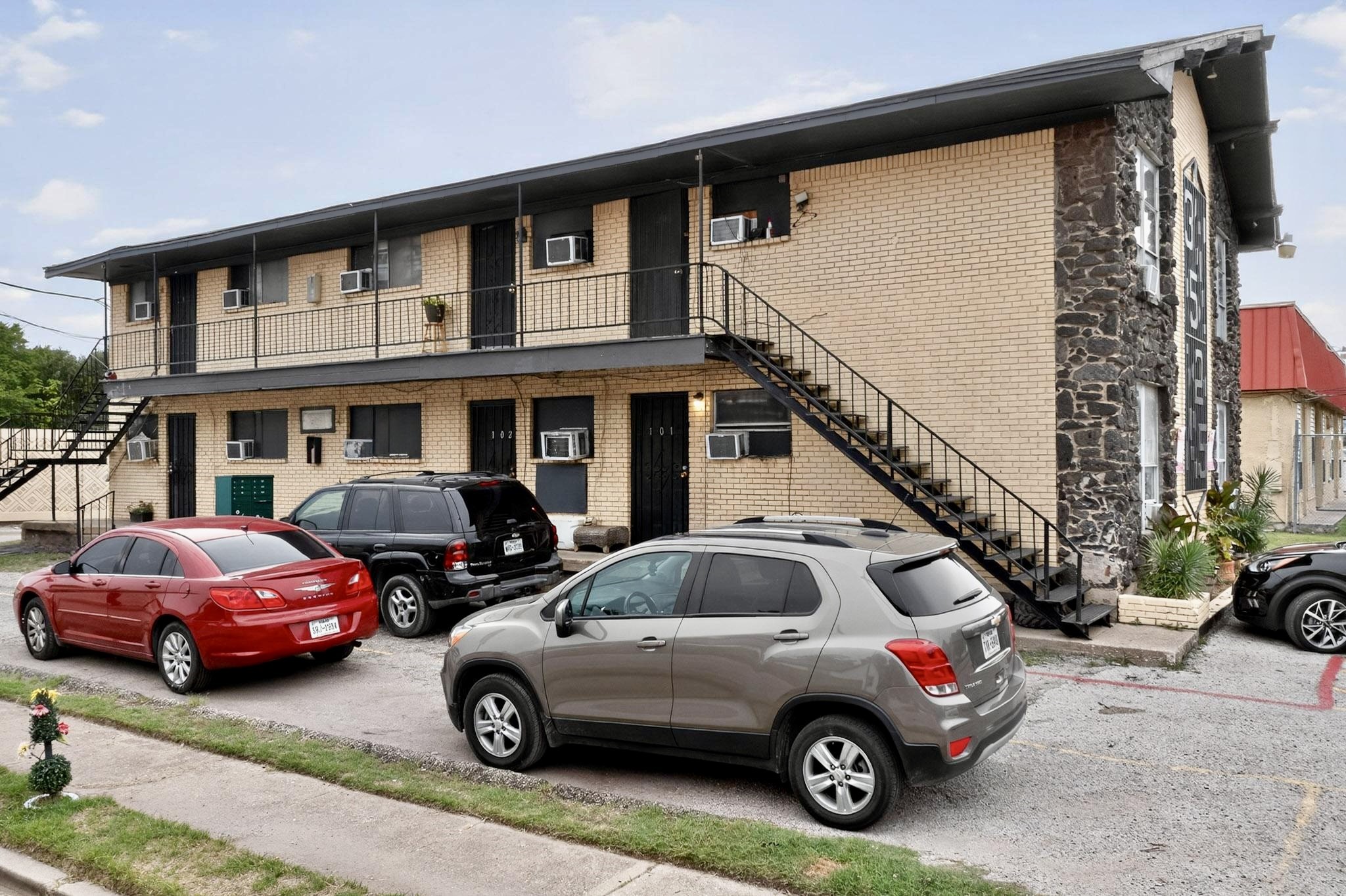 3525 Colonial Avenue Dallas TX 75215