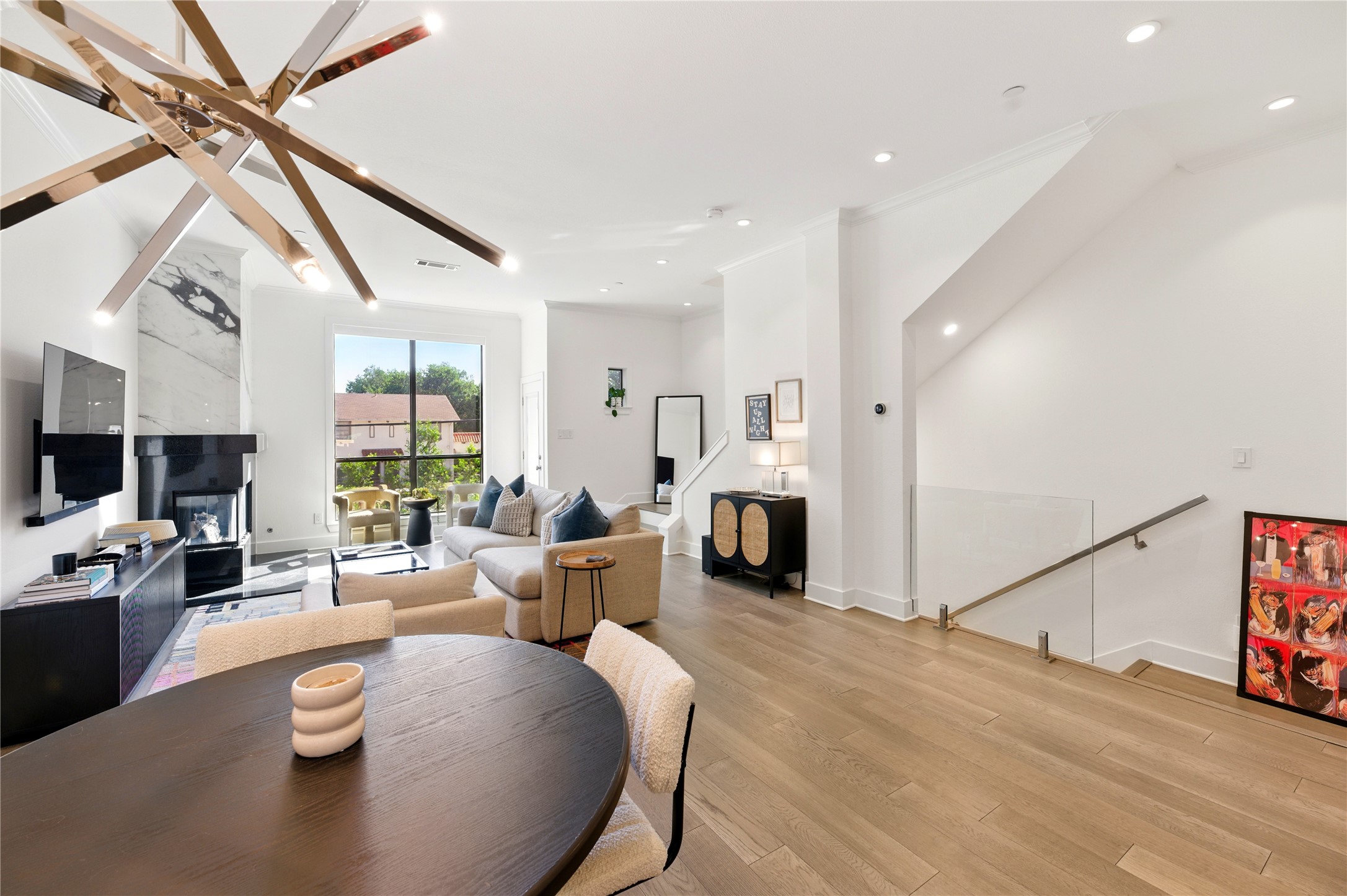 4211 Rawlins Street Dallas TX 75219