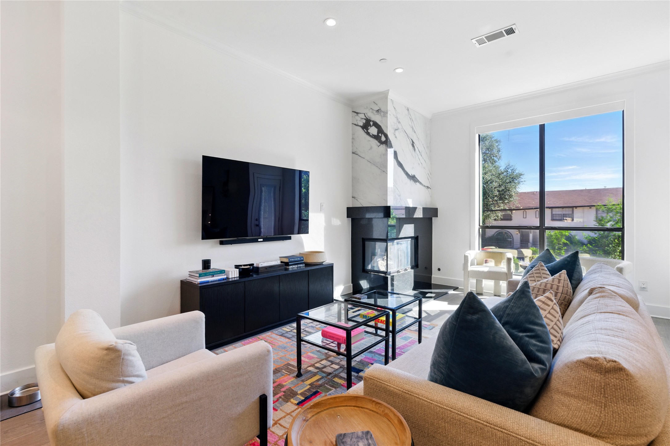 4211 Rawlins Street Dallas TX 75219