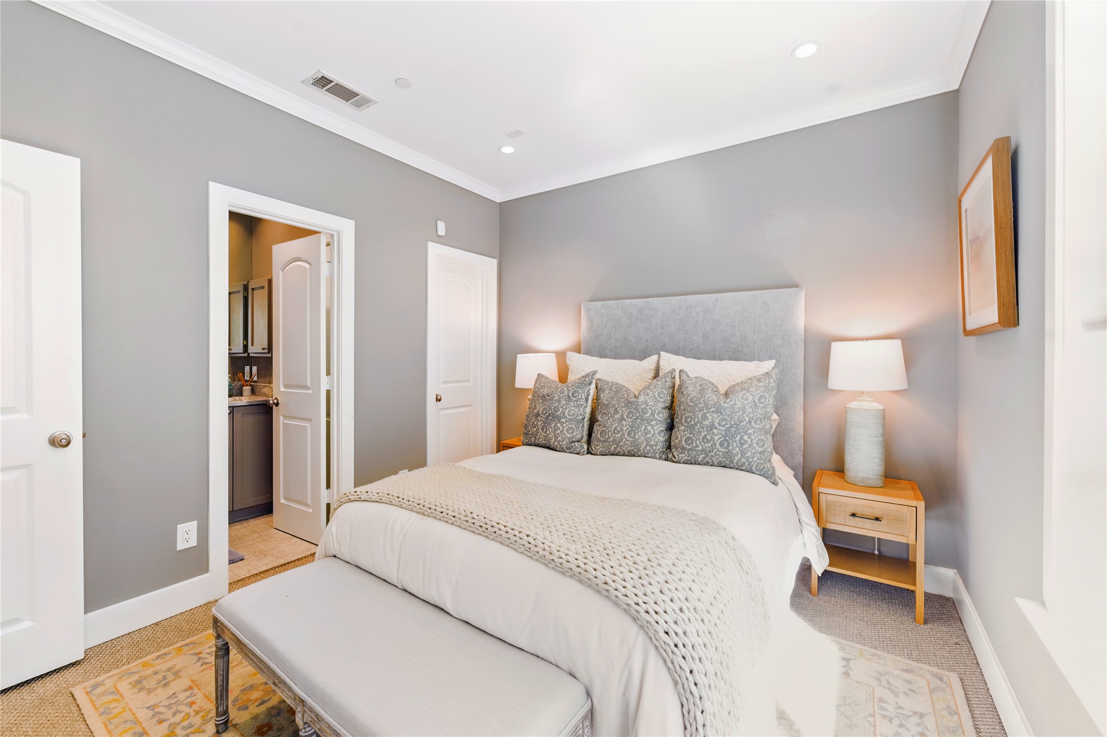 4211 Rawlins Street Dallas TX 75219
