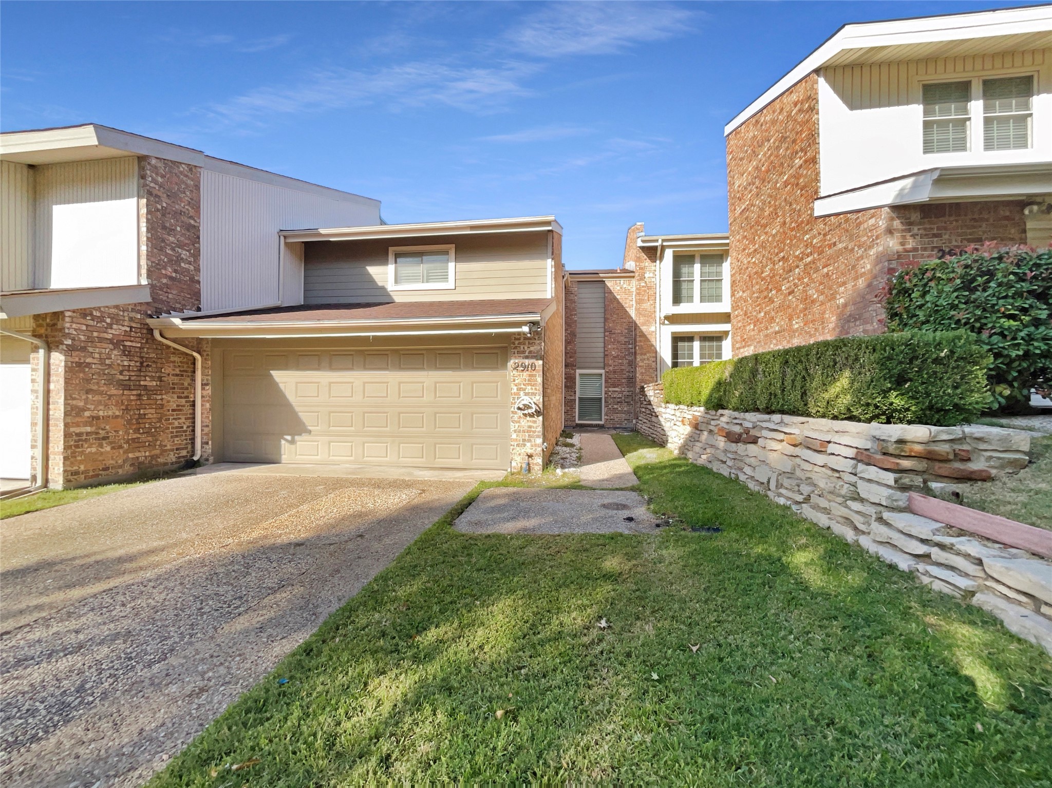2910 Woodcroft Circle Carrollton TX 75006