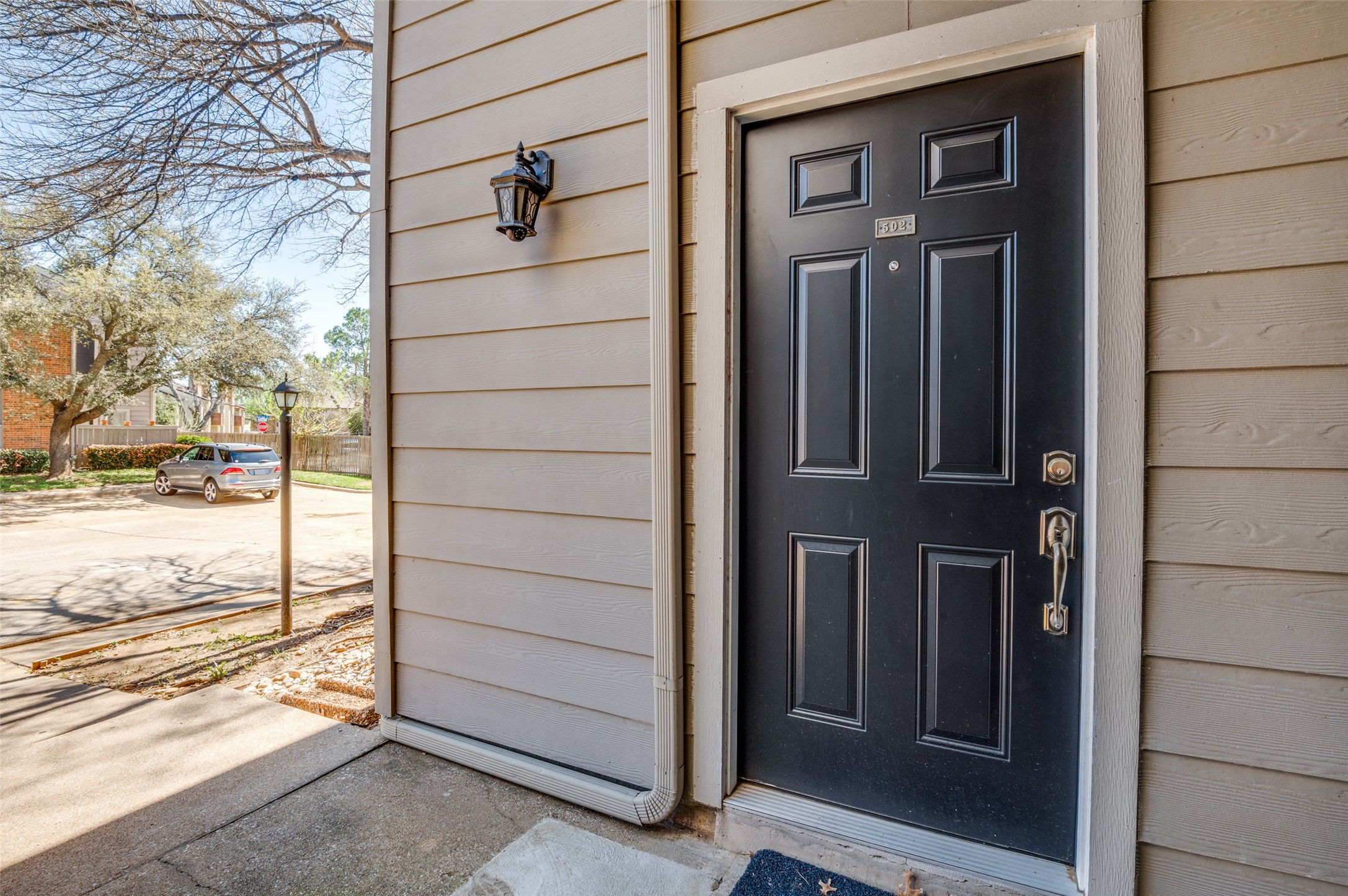 2101 Count Fleet Drive Arlington TX 76011