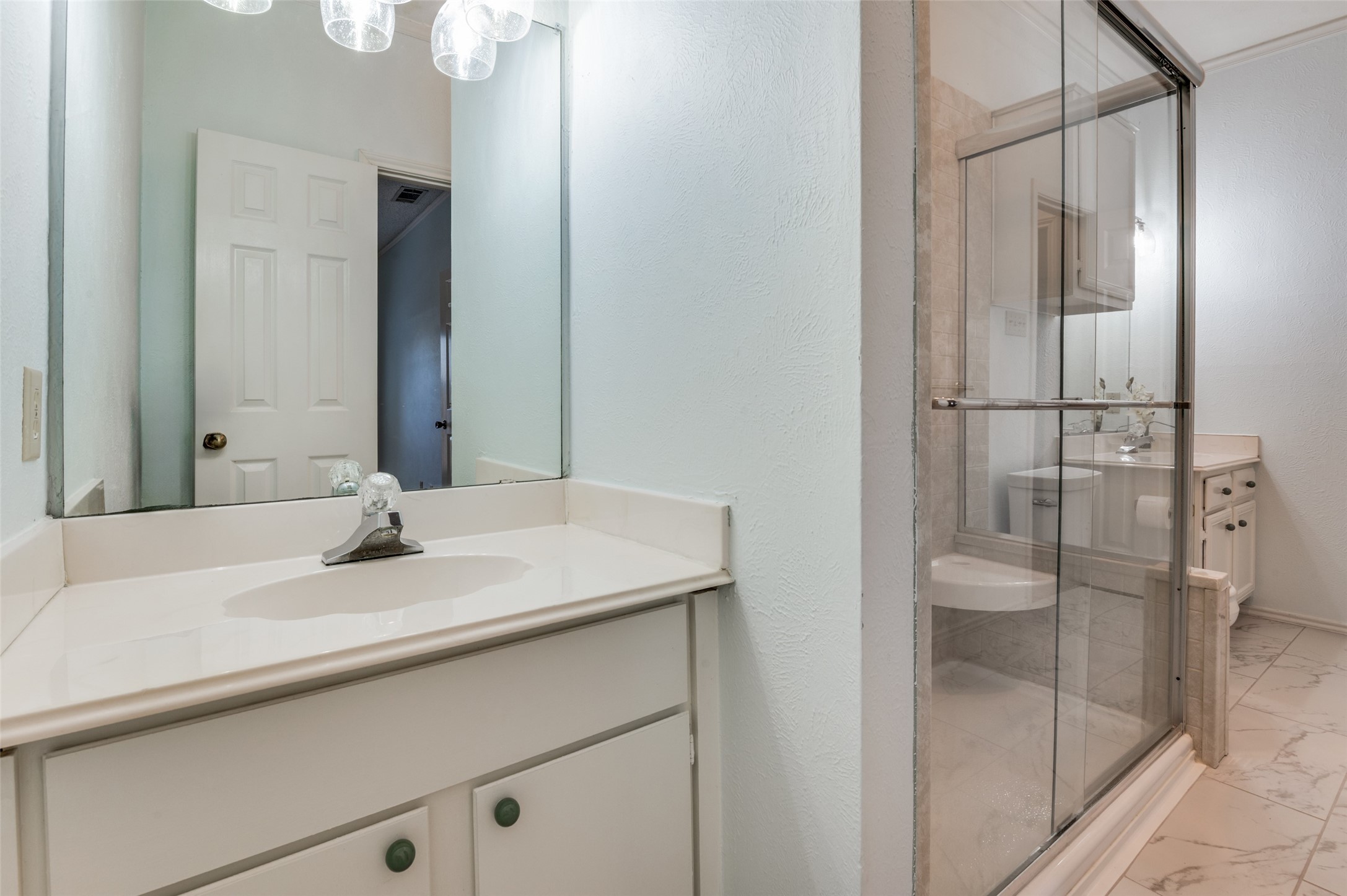 2101 Count Fleet Drive Arlington TX 76011