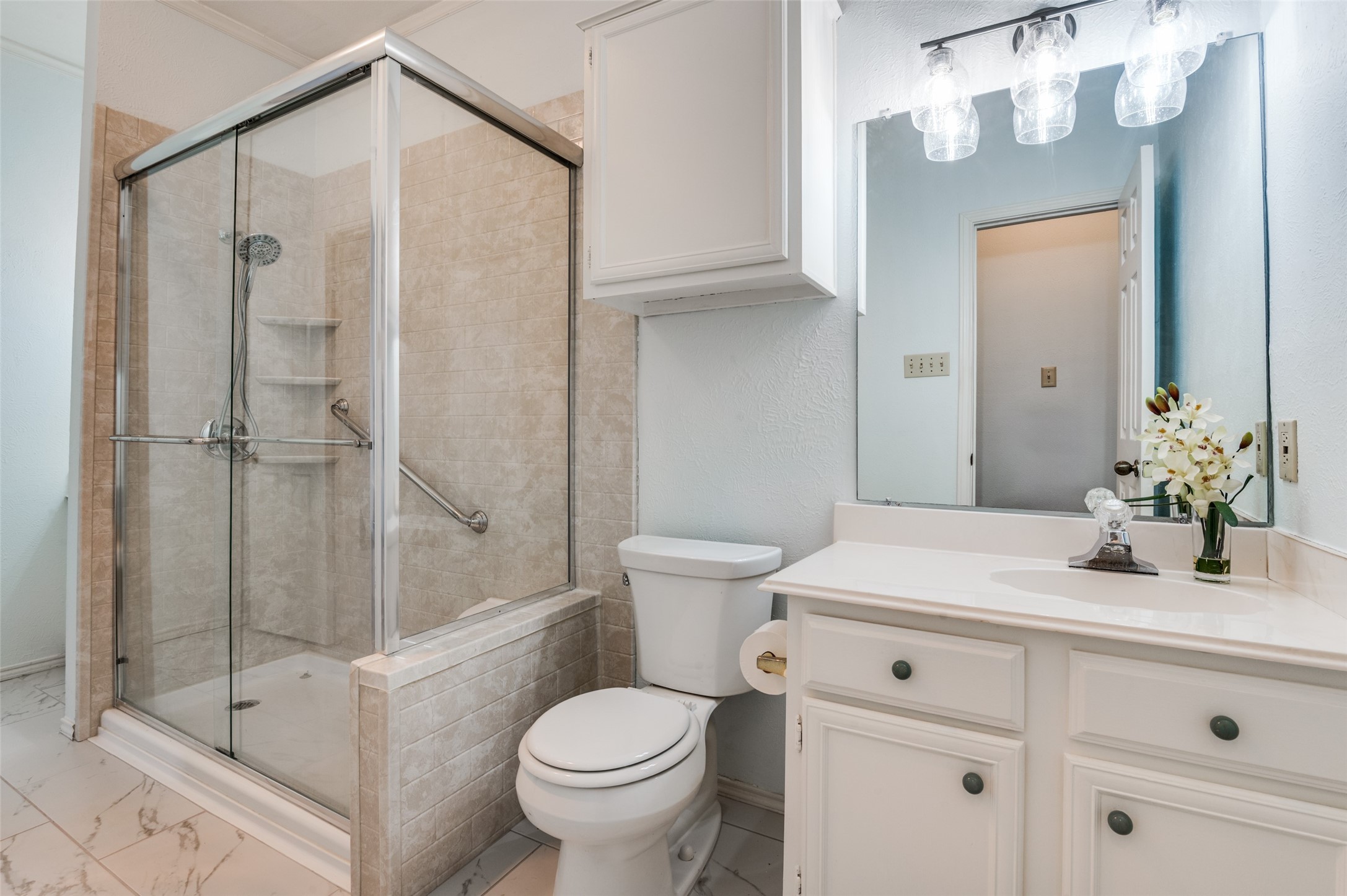2101 Count Fleet Drive Arlington TX 76011
