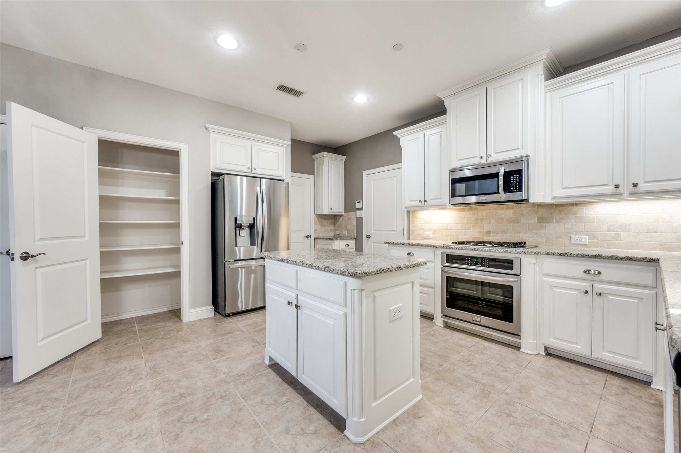 4646 Rhett Lane Carrollton TX 75010