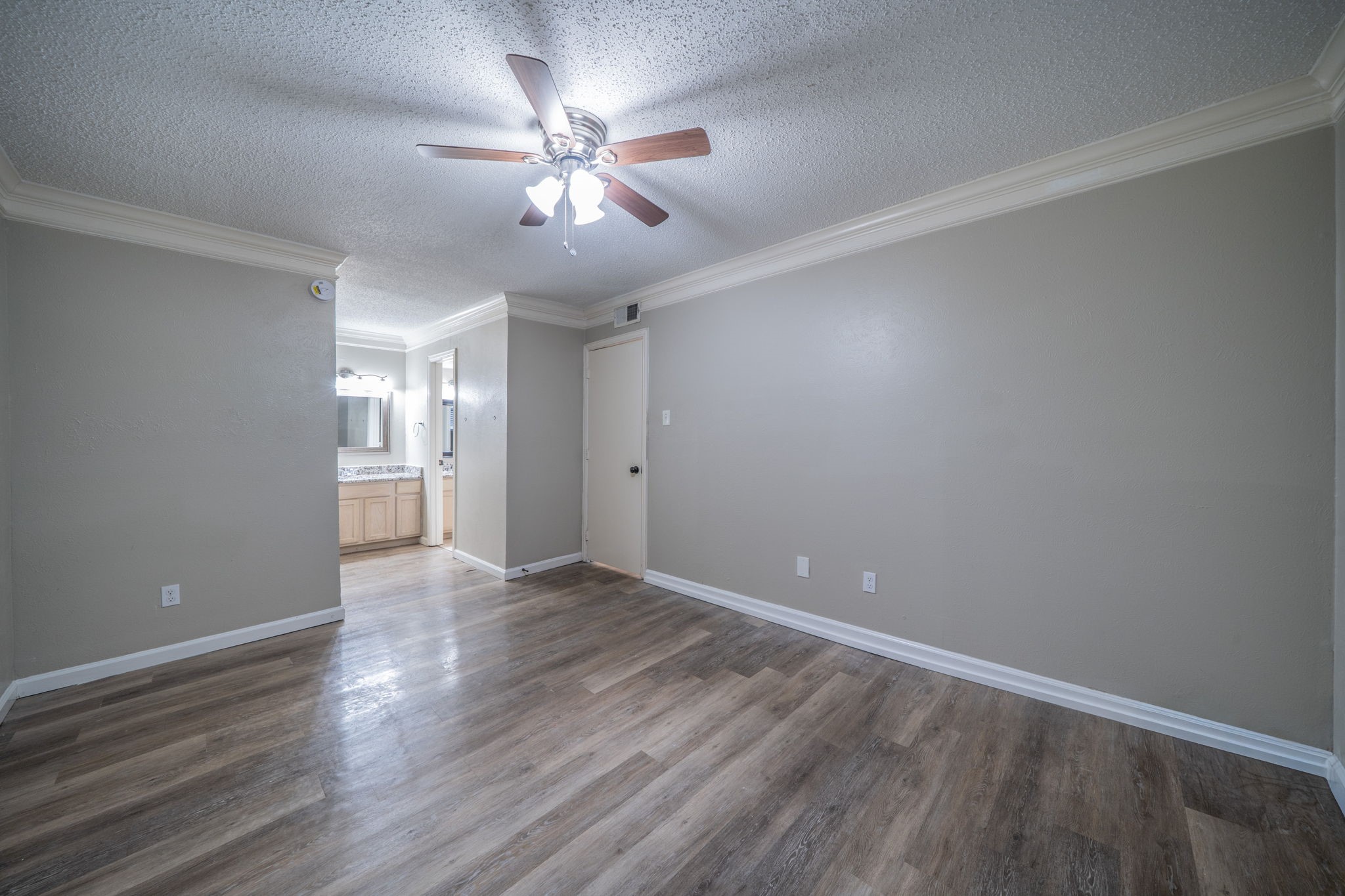 708 Baruna Circle Garland TX 75043