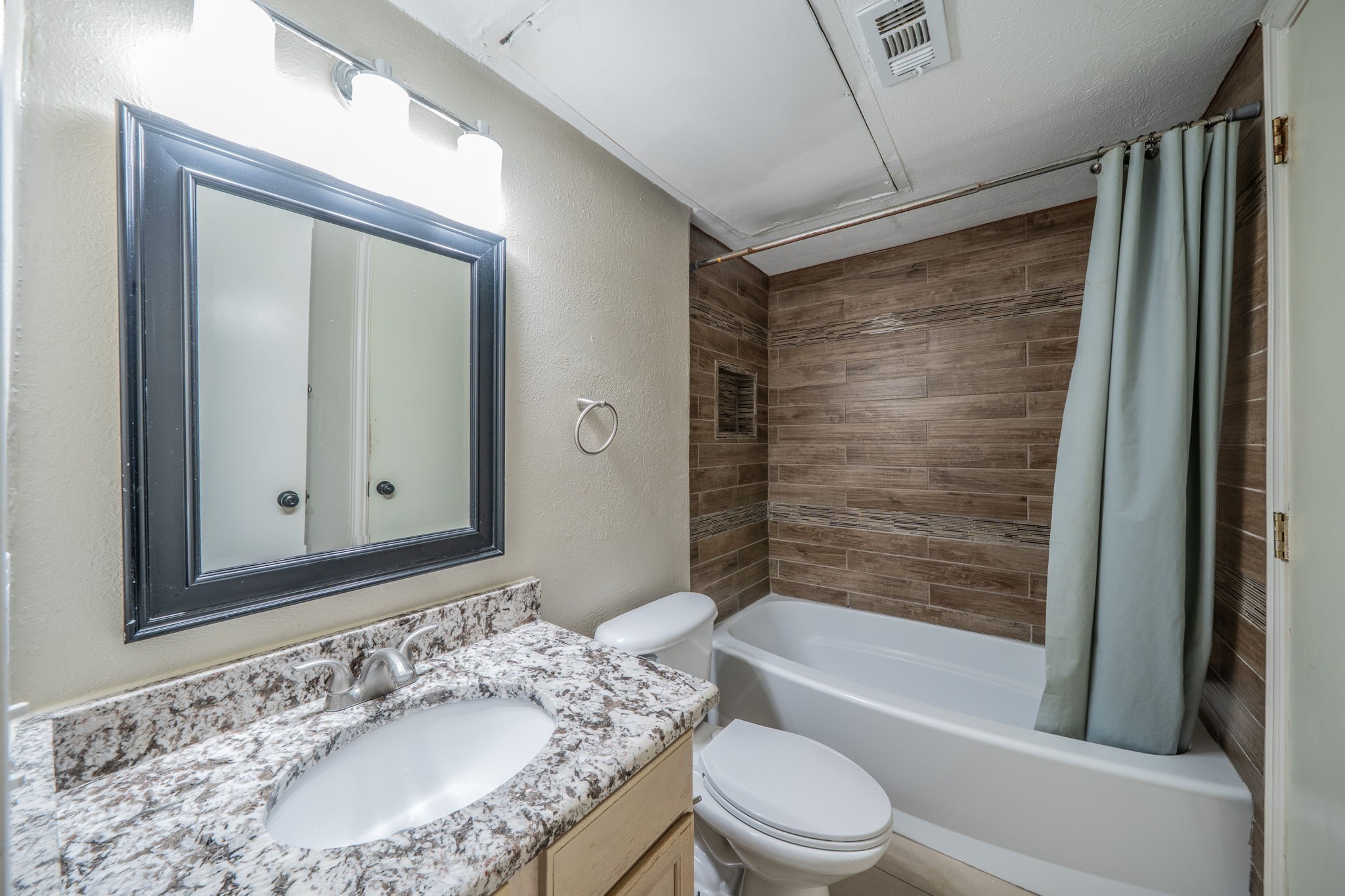 708 Baruna Circle Garland TX 75043