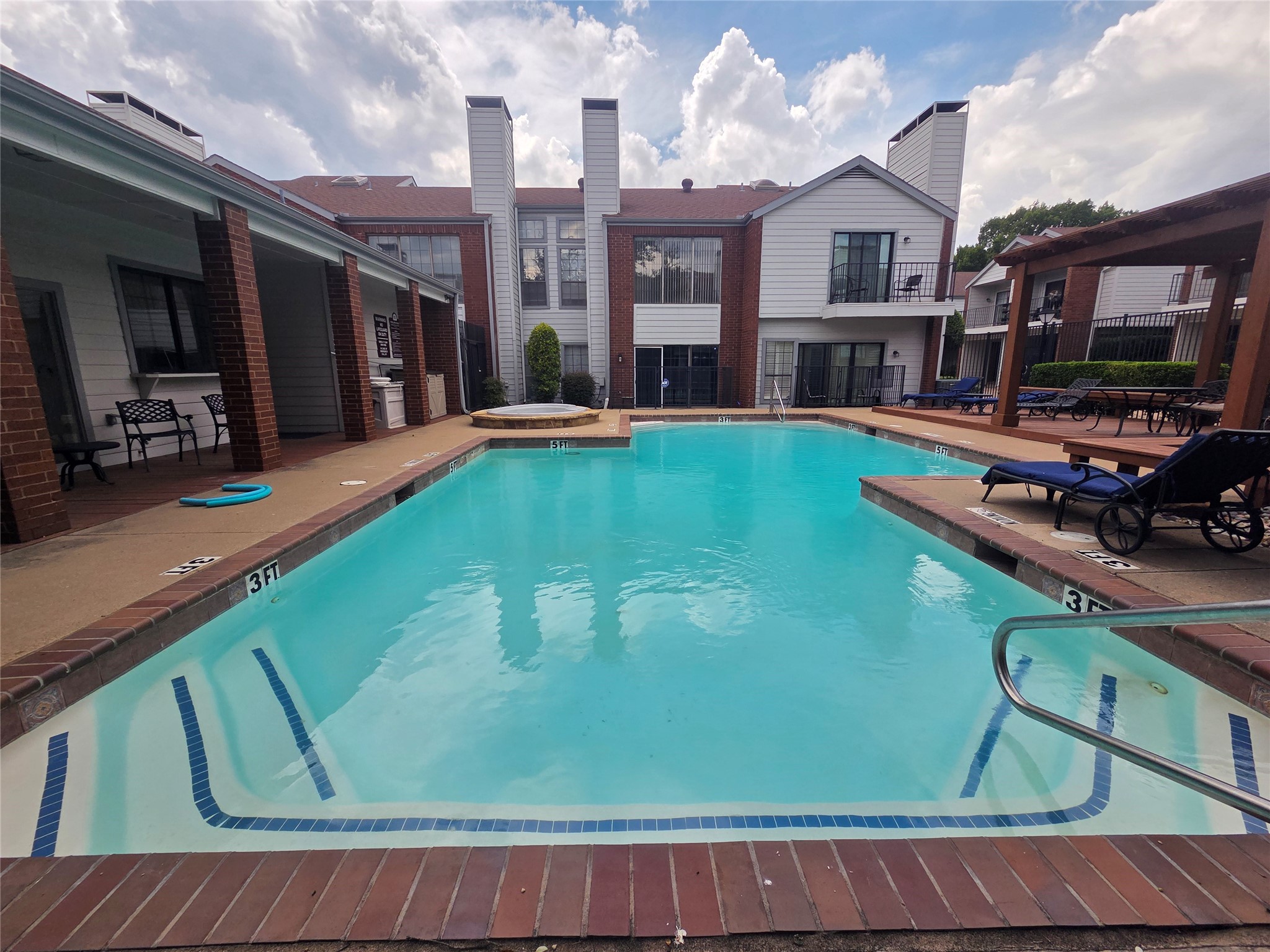 5100 Verde Valley Lane Dallas TX 75254