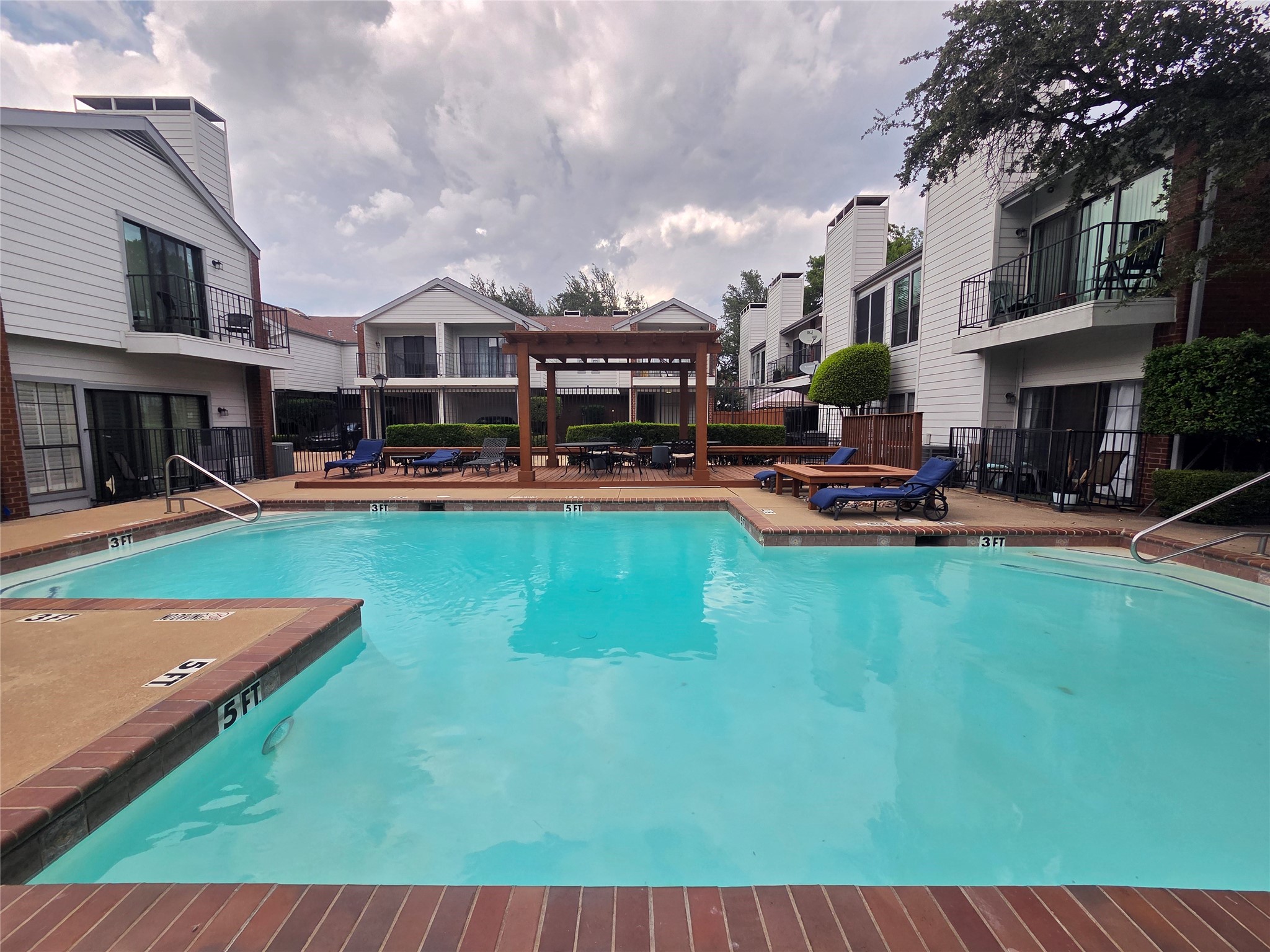 5100 Verde Valley Lane Dallas TX 75254