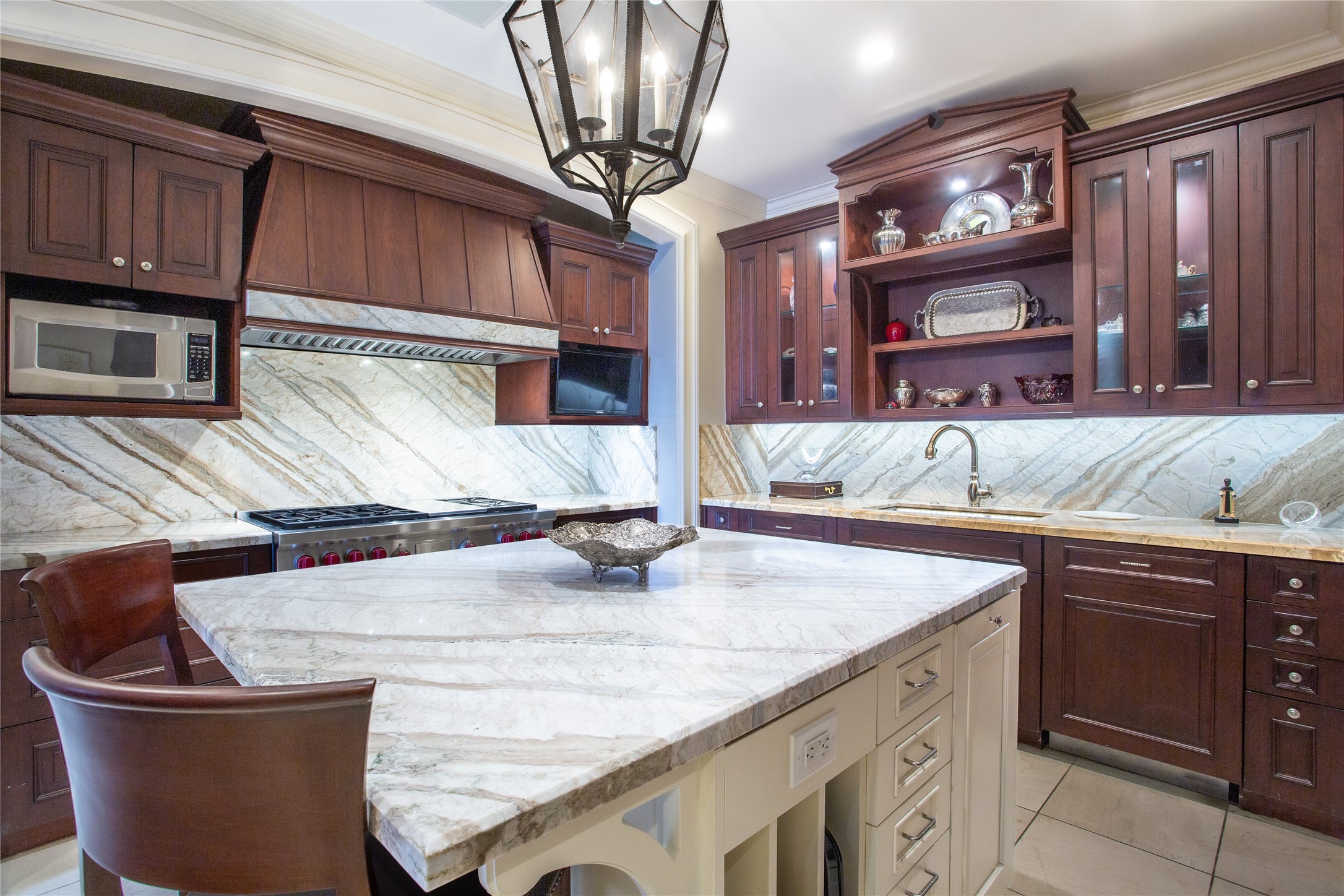 2525 N Pearl Street Dallas TX 75201