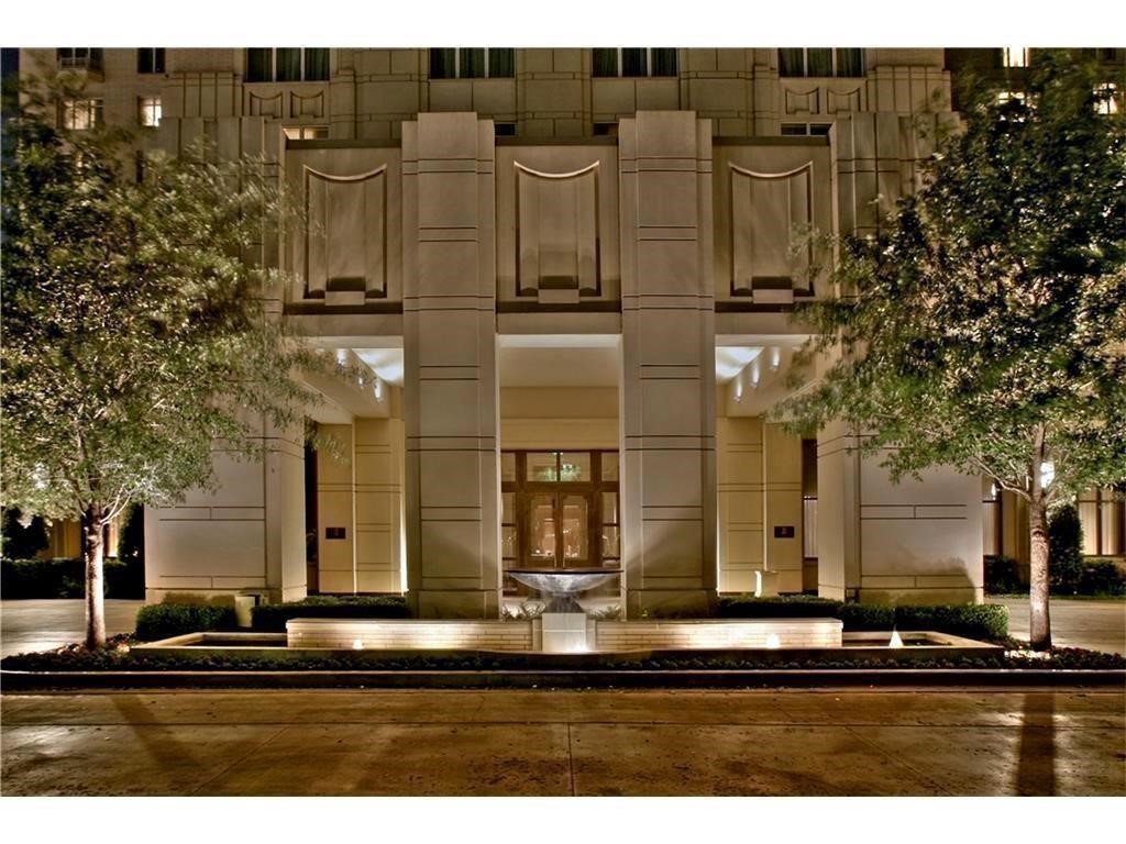 2525 N Pearl Street Dallas TX 75201