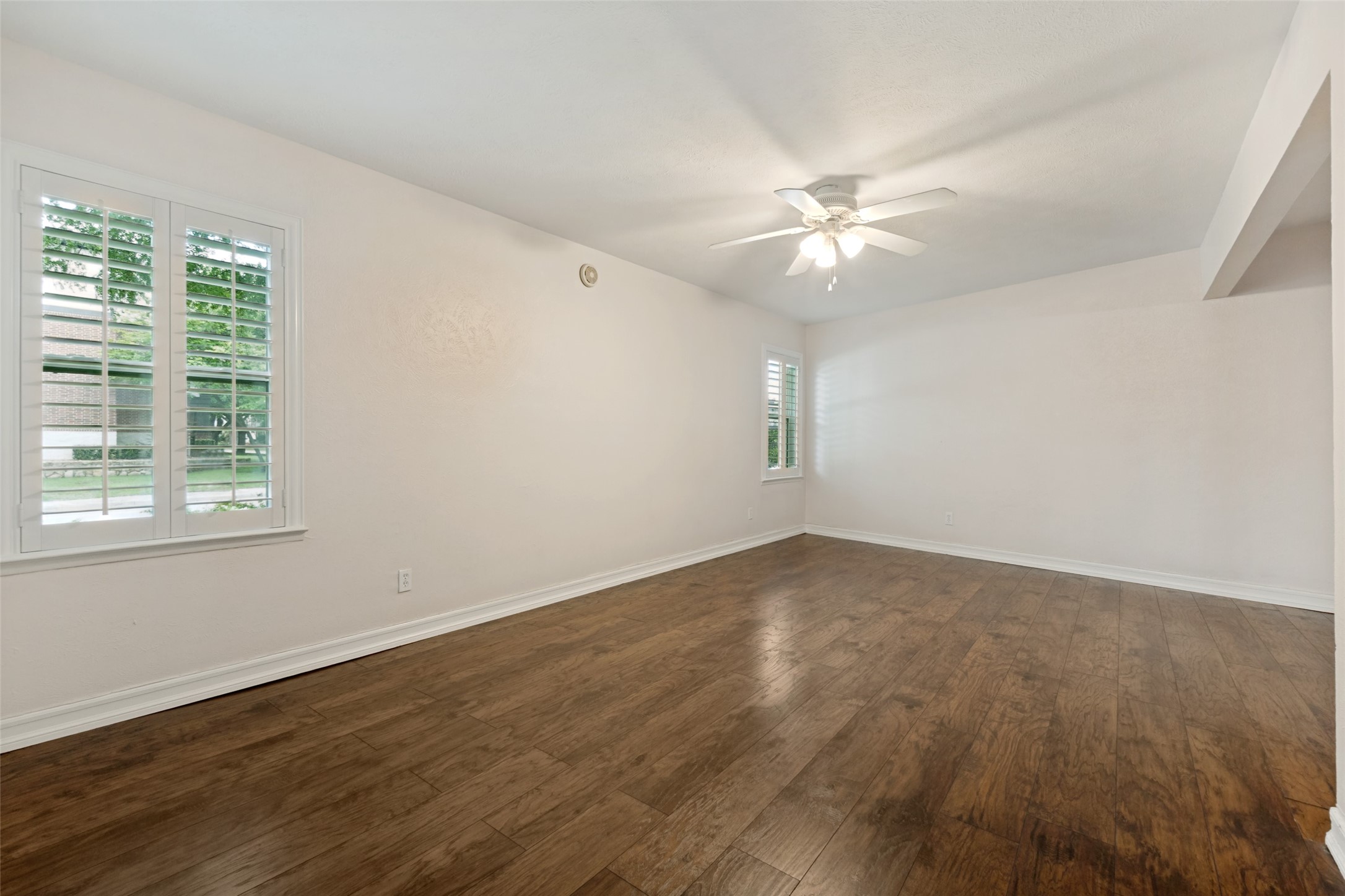 4820 Amesbury Drive Dallas TX 75206