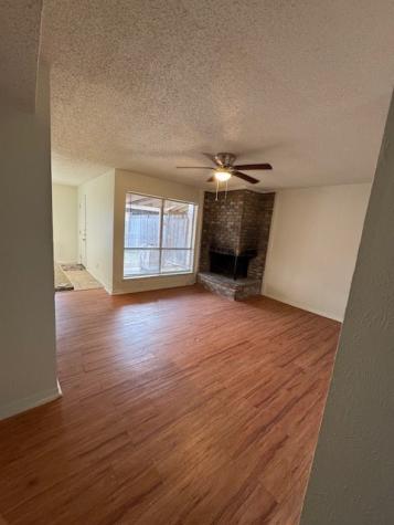 2016 Westbain Drive Arlington TX 76015