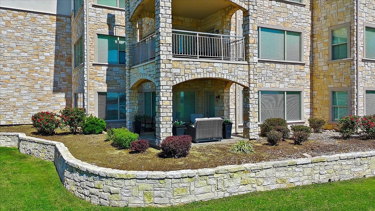 9900 Northshore Boulevard Corsicana TX 75109