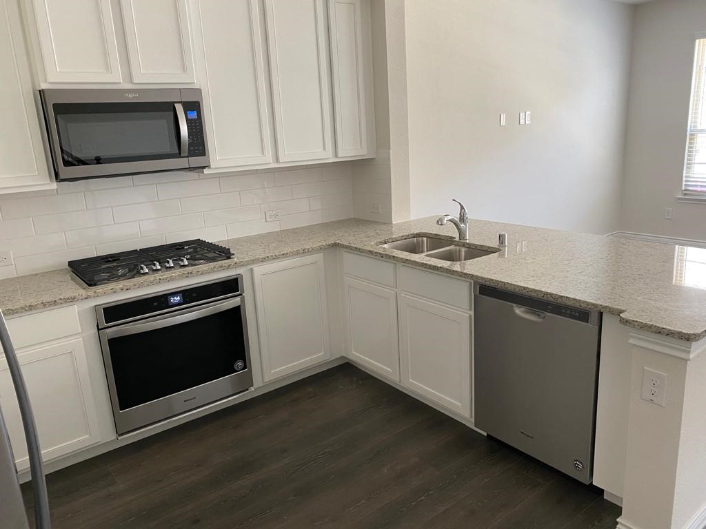 2402 Siskiyou Street Lewisville TX 75056