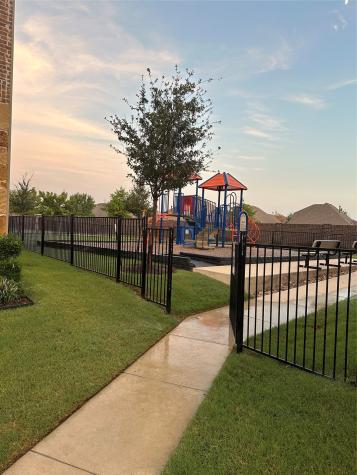 2402 Siskiyou Street Lewisville TX 75056