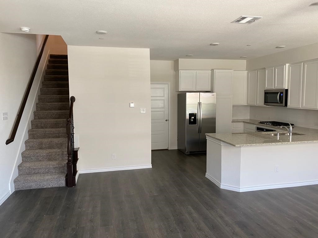 2402 Siskiyou Street Lewisville TX 75056