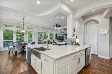 2705 Creekway Drive Carrollton TX 75010