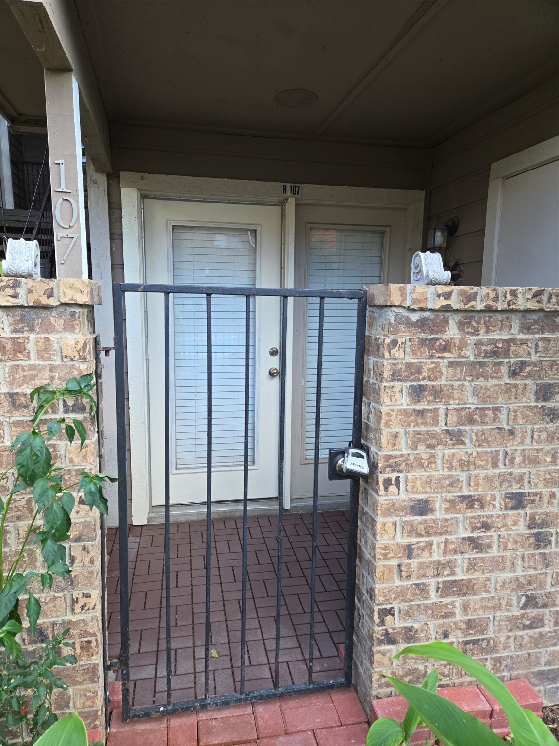 9835 Walnut Street Dallas TX 75243