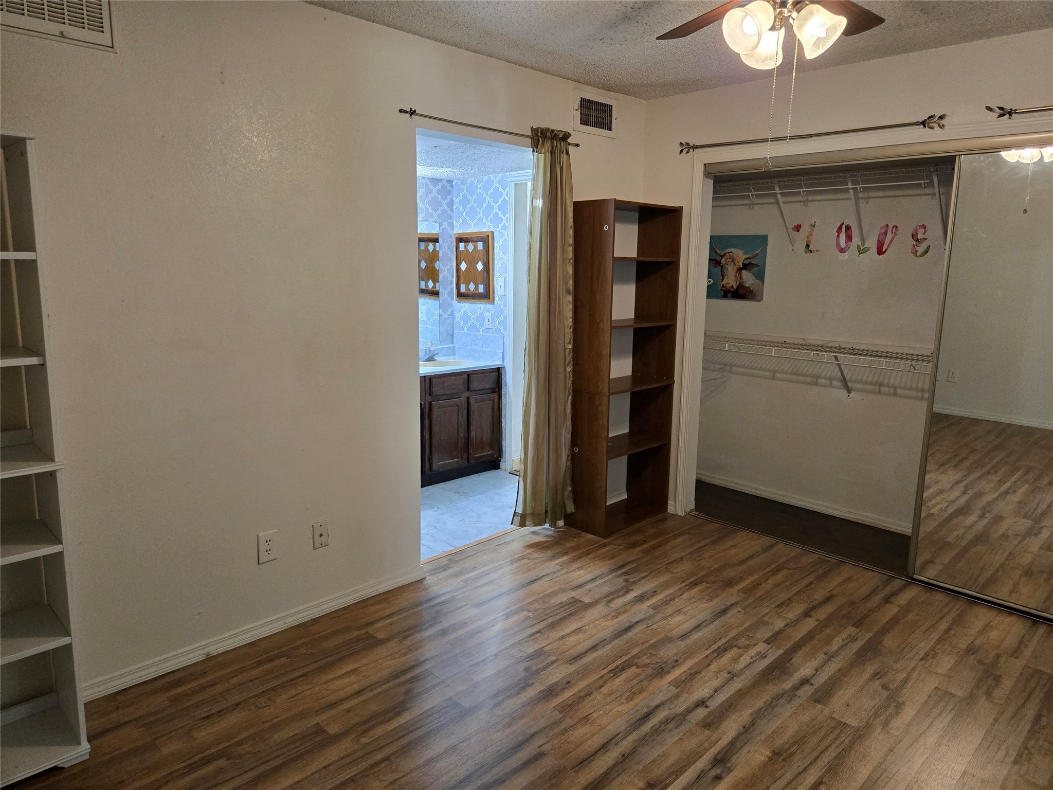 9835 Walnut Street Dallas TX 75243
