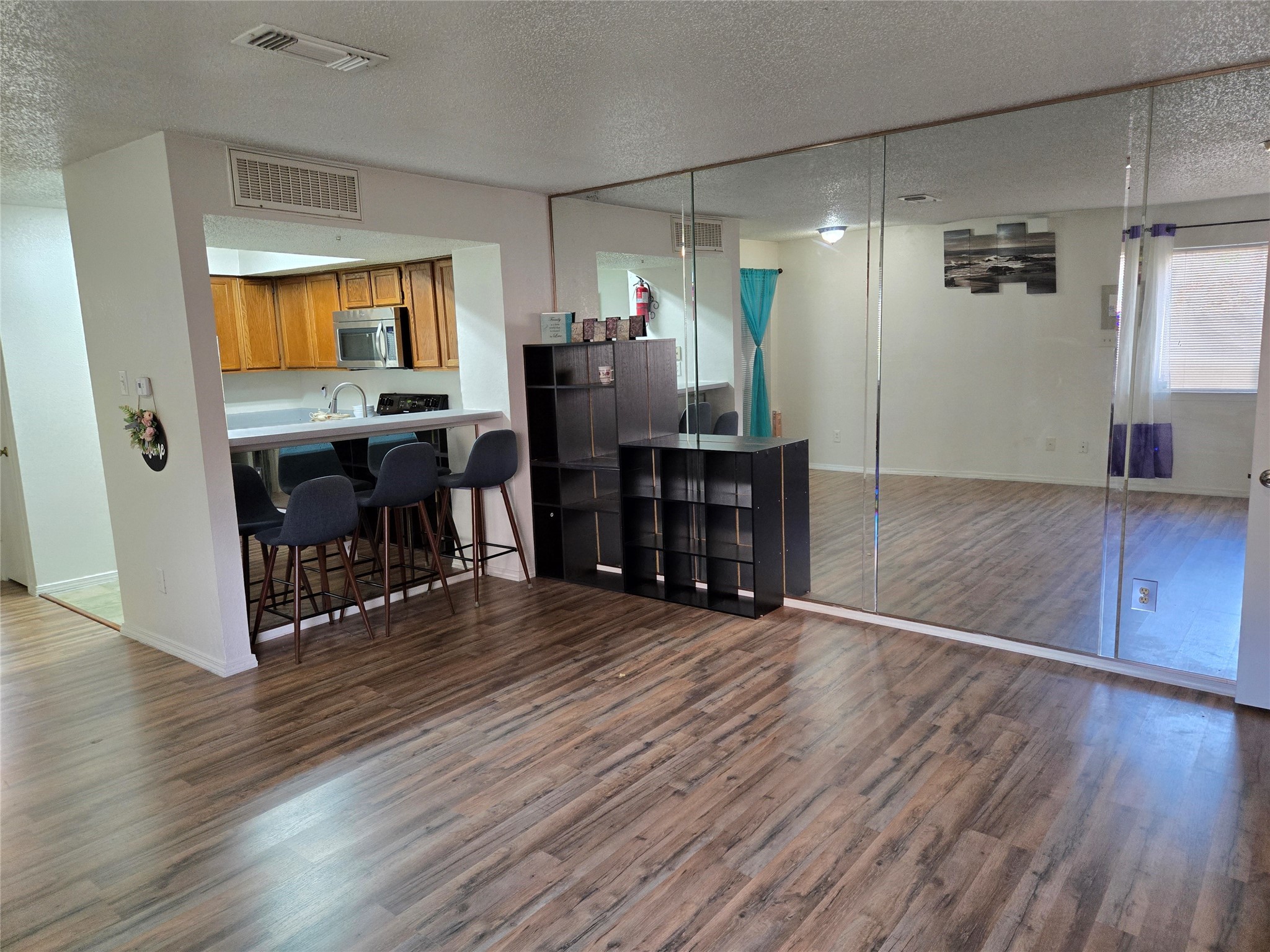9835 Walnut Street Dallas TX 75243