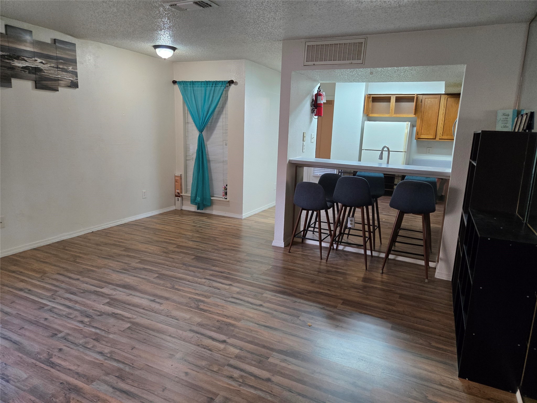 9835 Walnut Street Dallas TX 75243