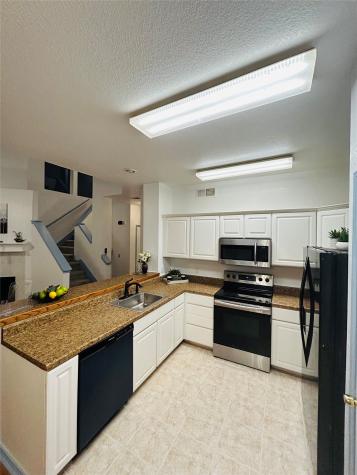 1010 Cheddar Court Arlington TX 76017